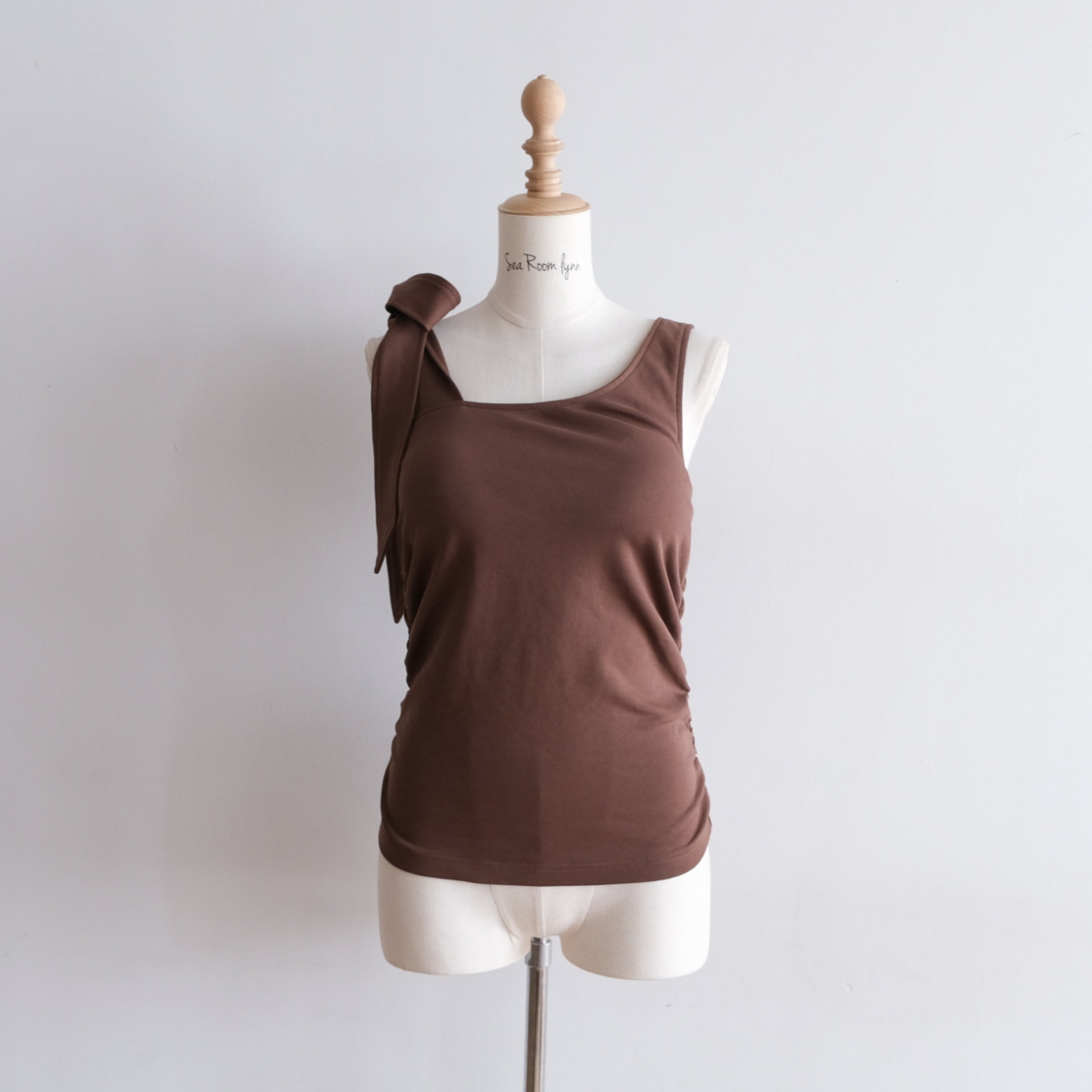 Padded Mofty Asymmetric Top