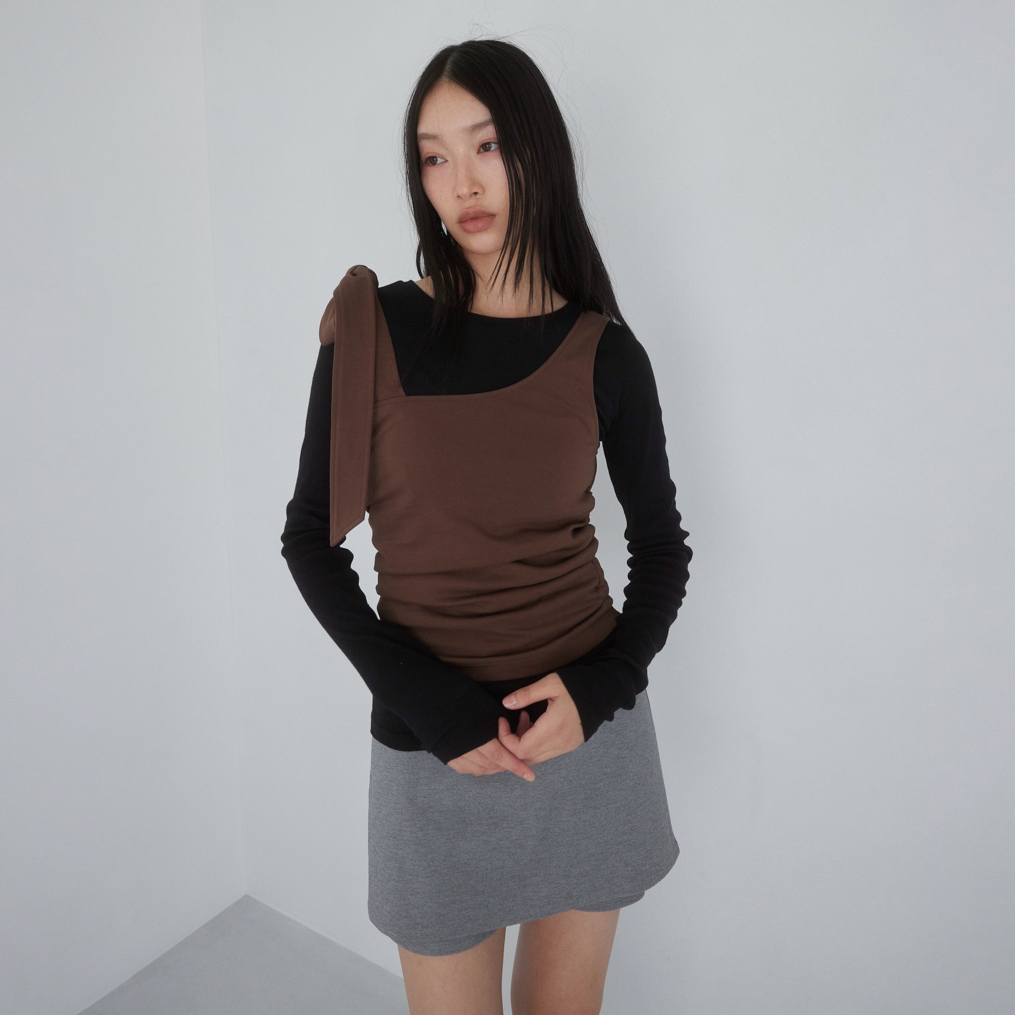 パッドin Mofty Asymmetryトップス