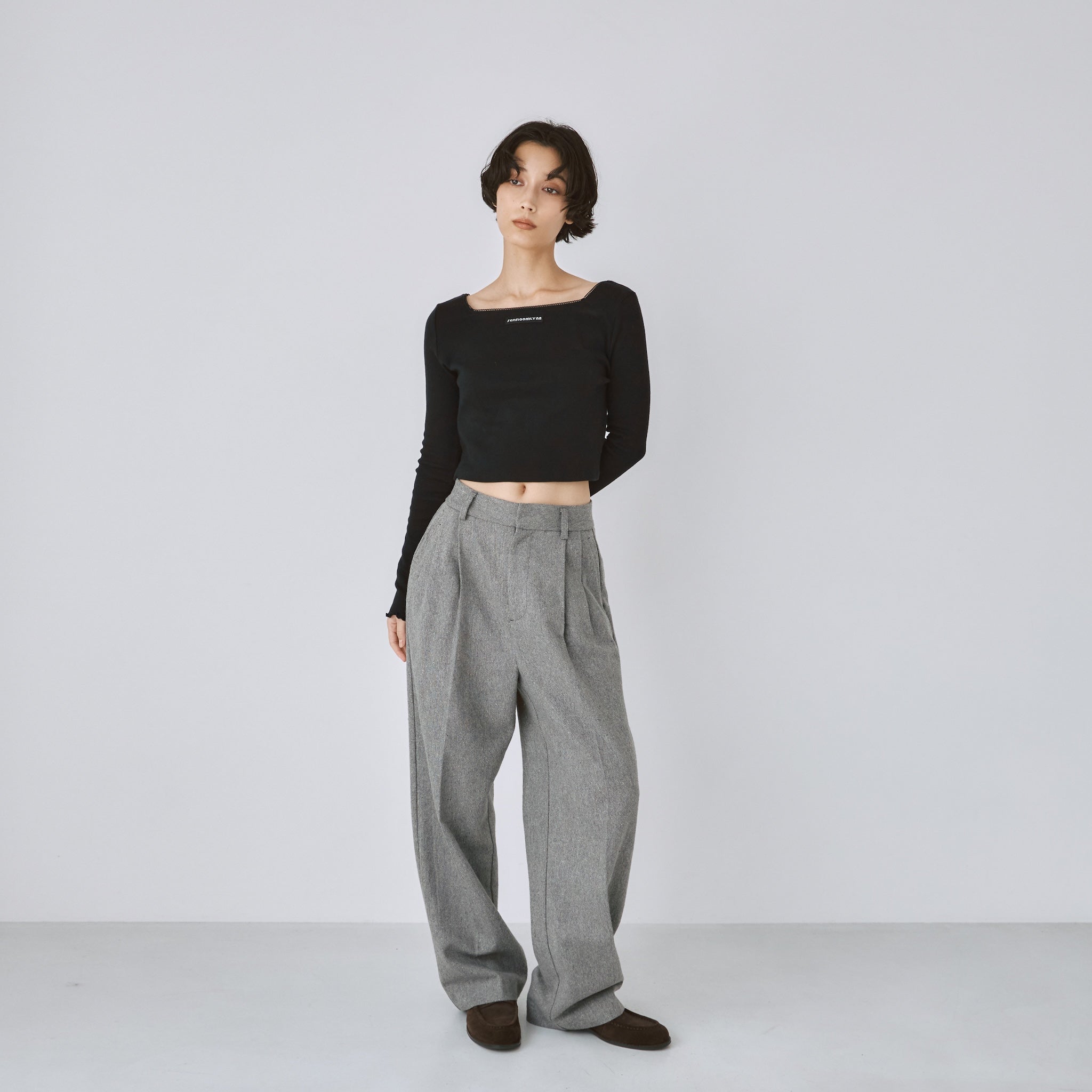 Heartlet square neckトップス