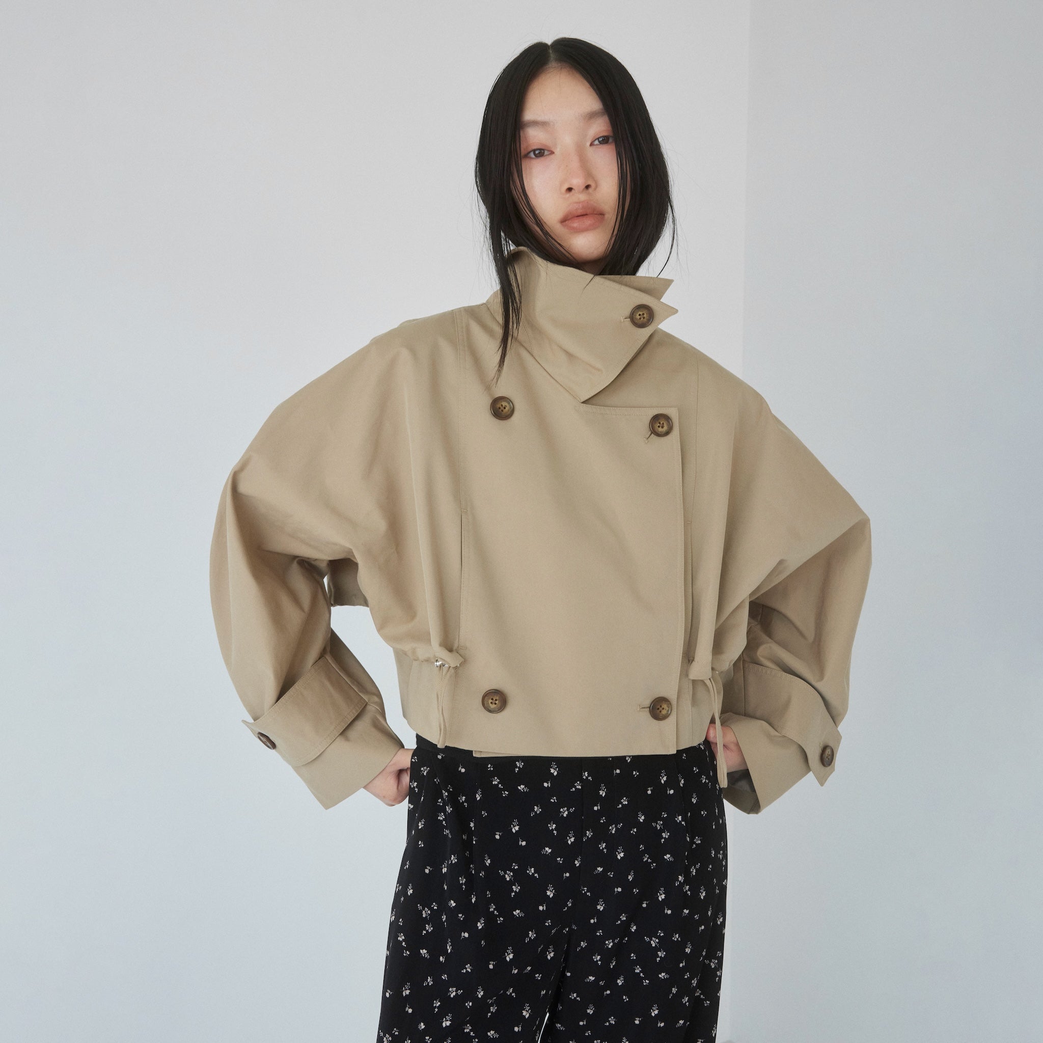 Multi collar short trench coat