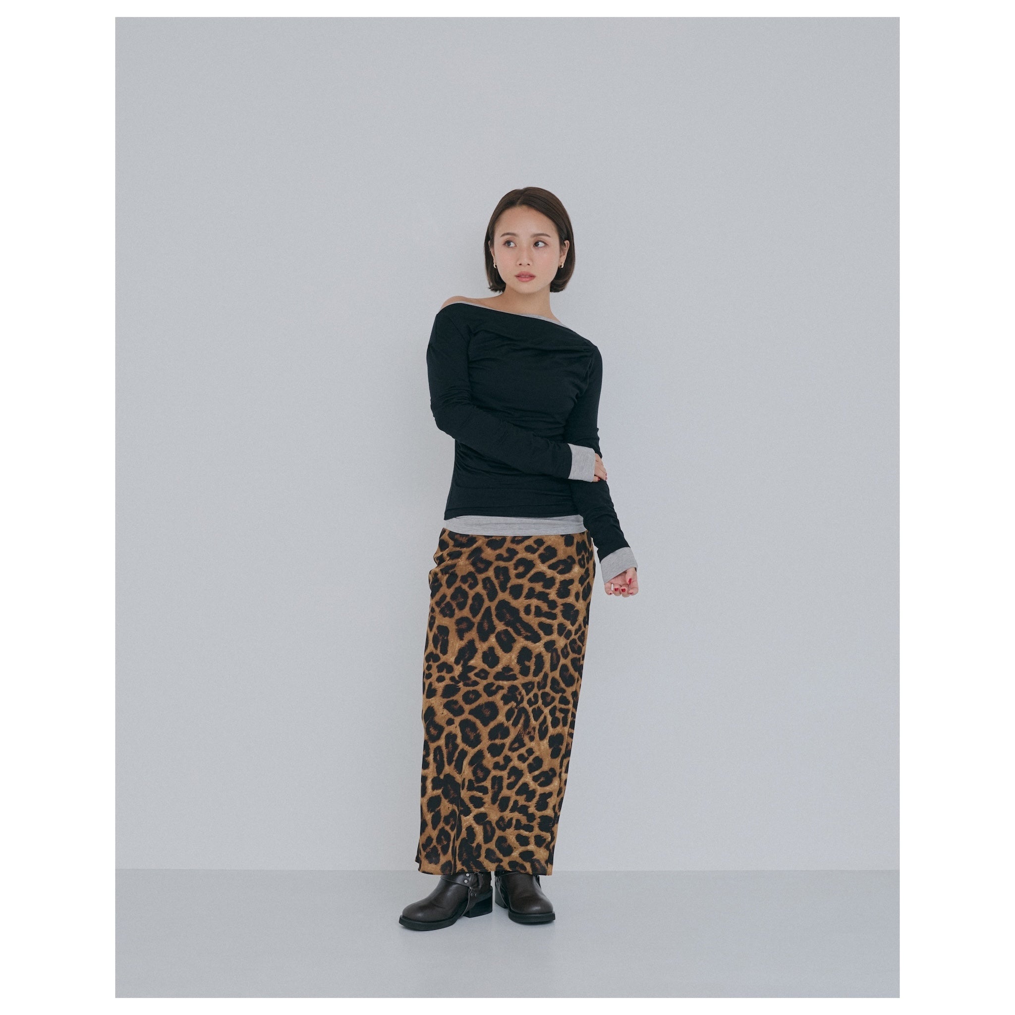 collab satin straight skirt