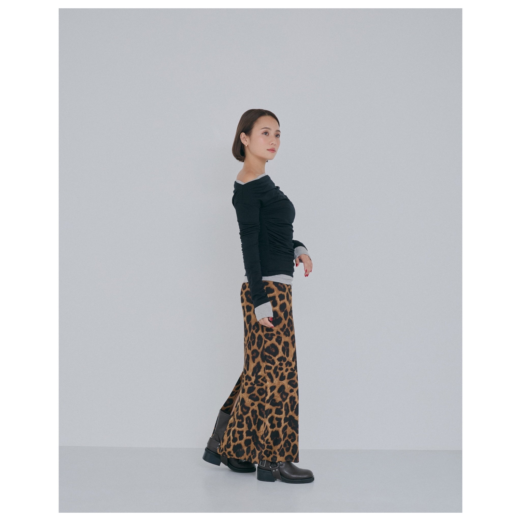collab satin straight skirt