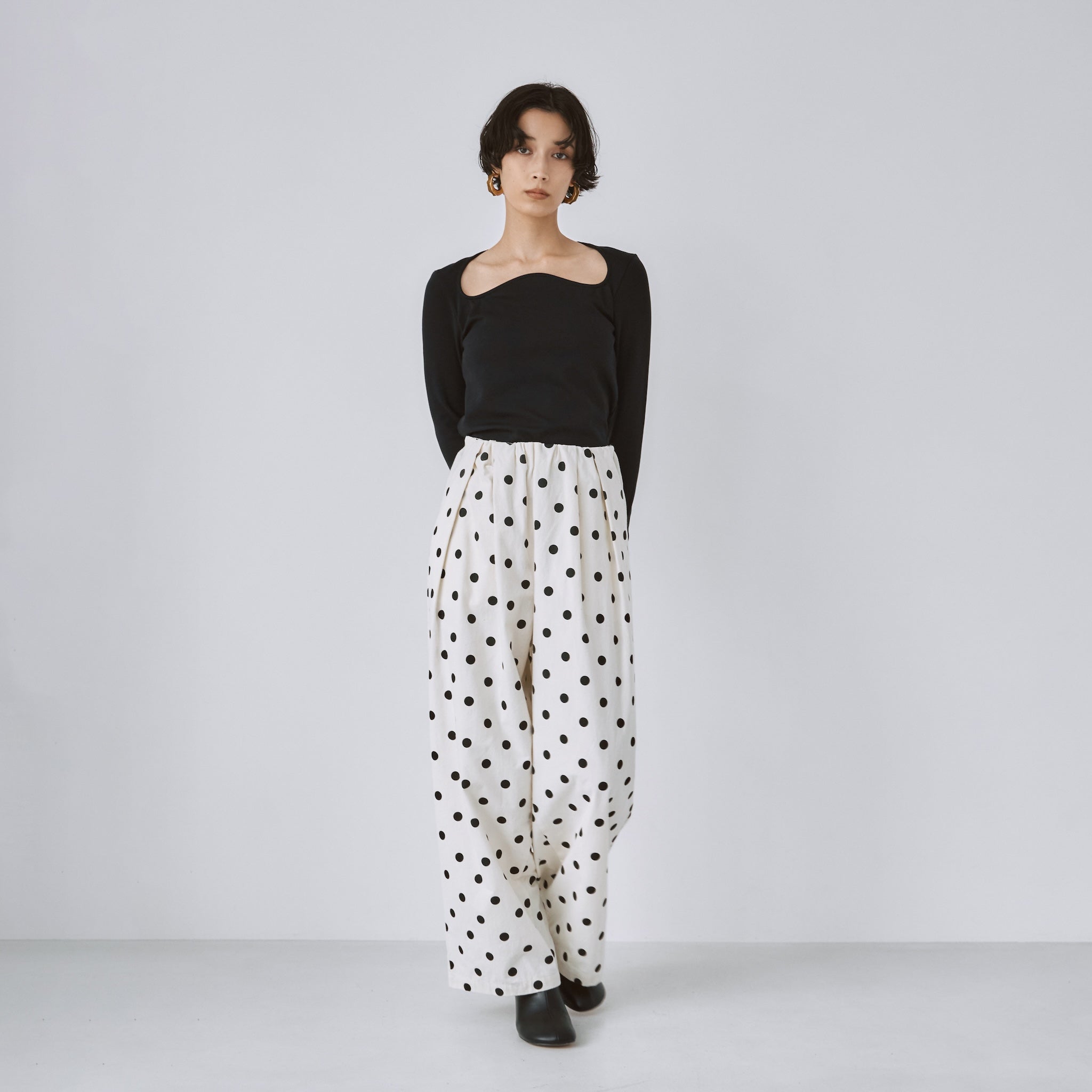 Brushed fabric gathered volume pants