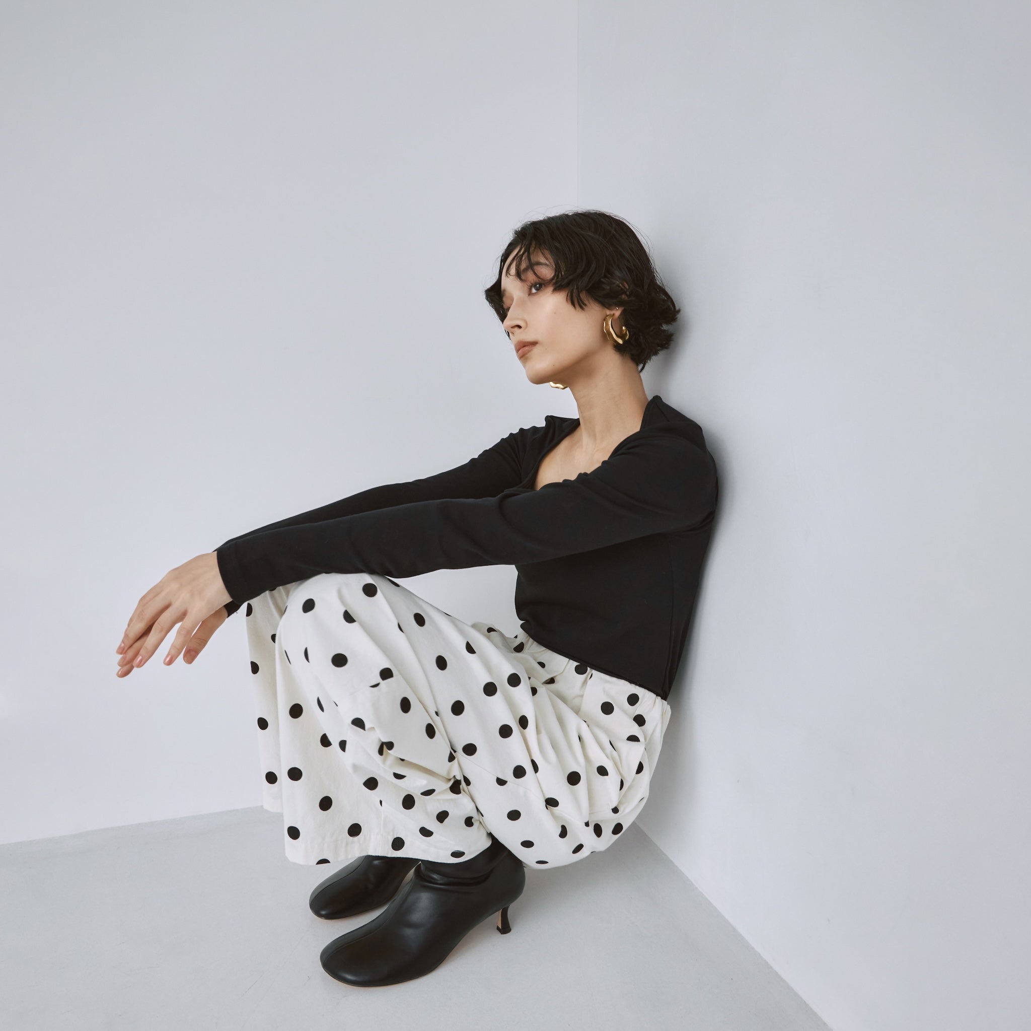 Brushed fabric gathered volume pants