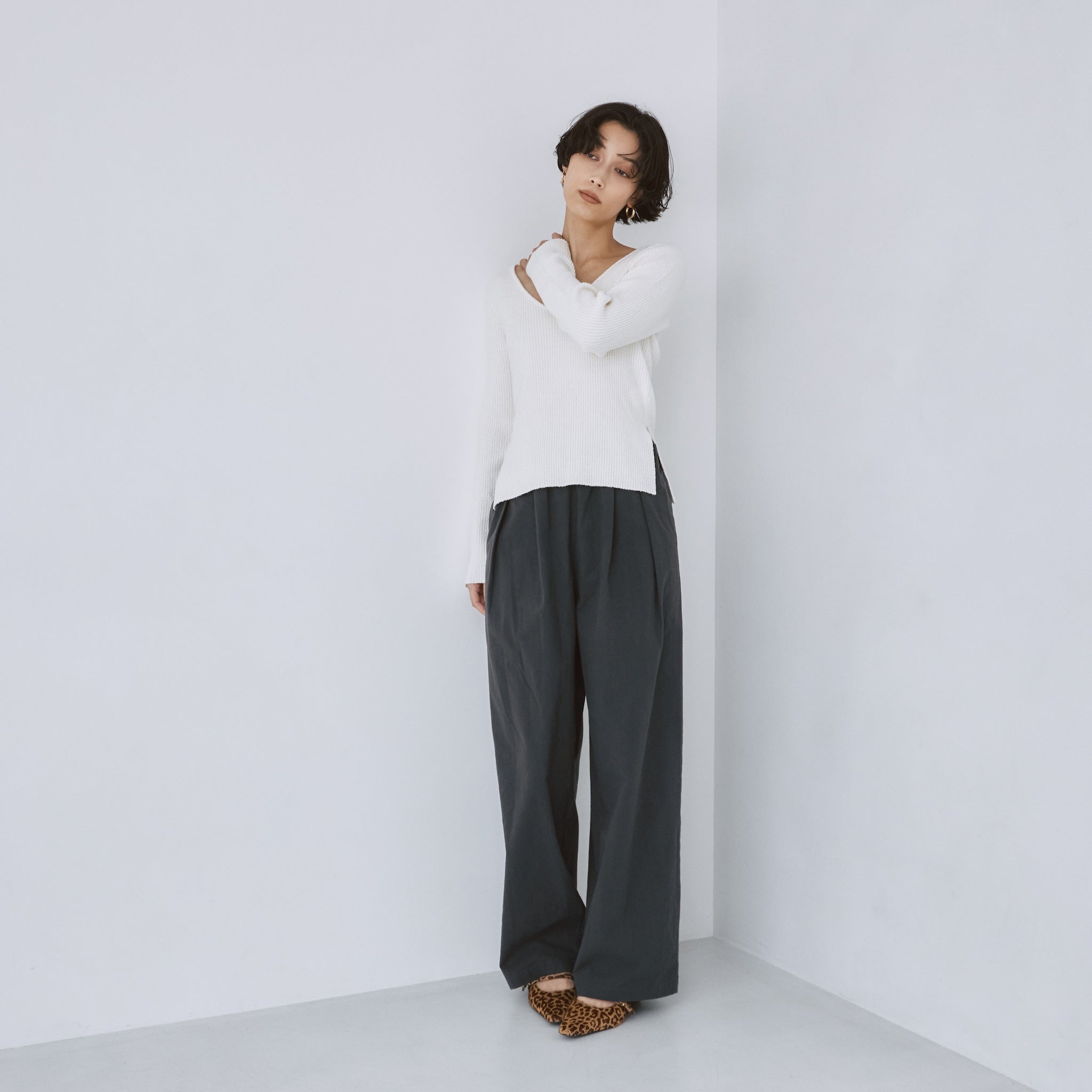 Brushed fabric gathered volume pants