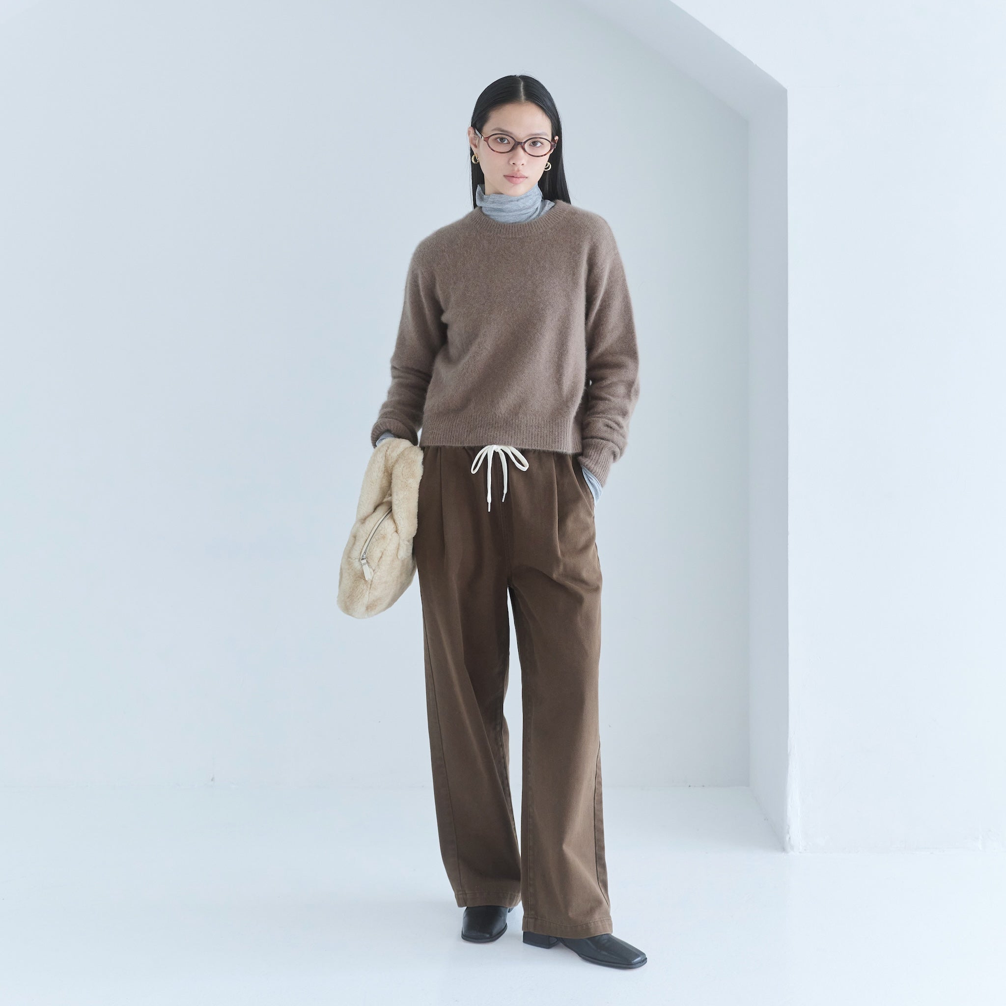 ウエストギャザーCanvasストレートパンツ