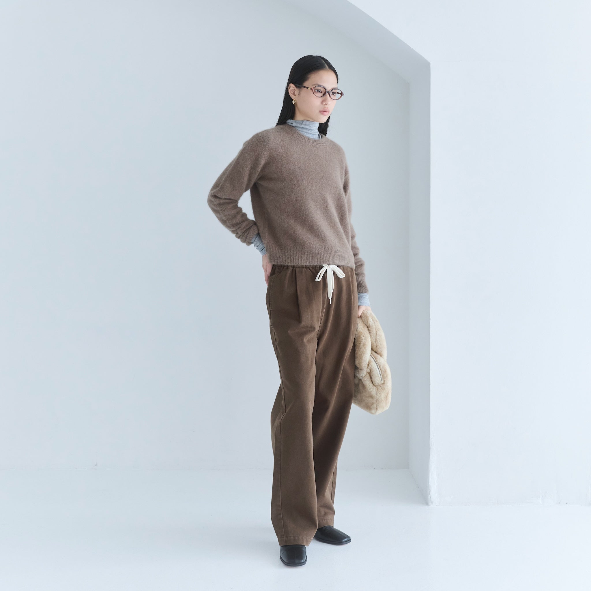 ウエストギャザーCanvasストレートパンツ