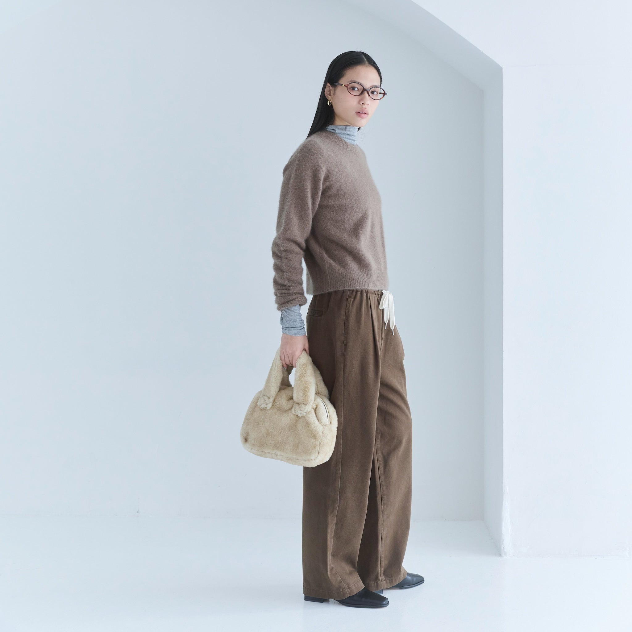 ウエストギャザーCanvasストレートパンツ