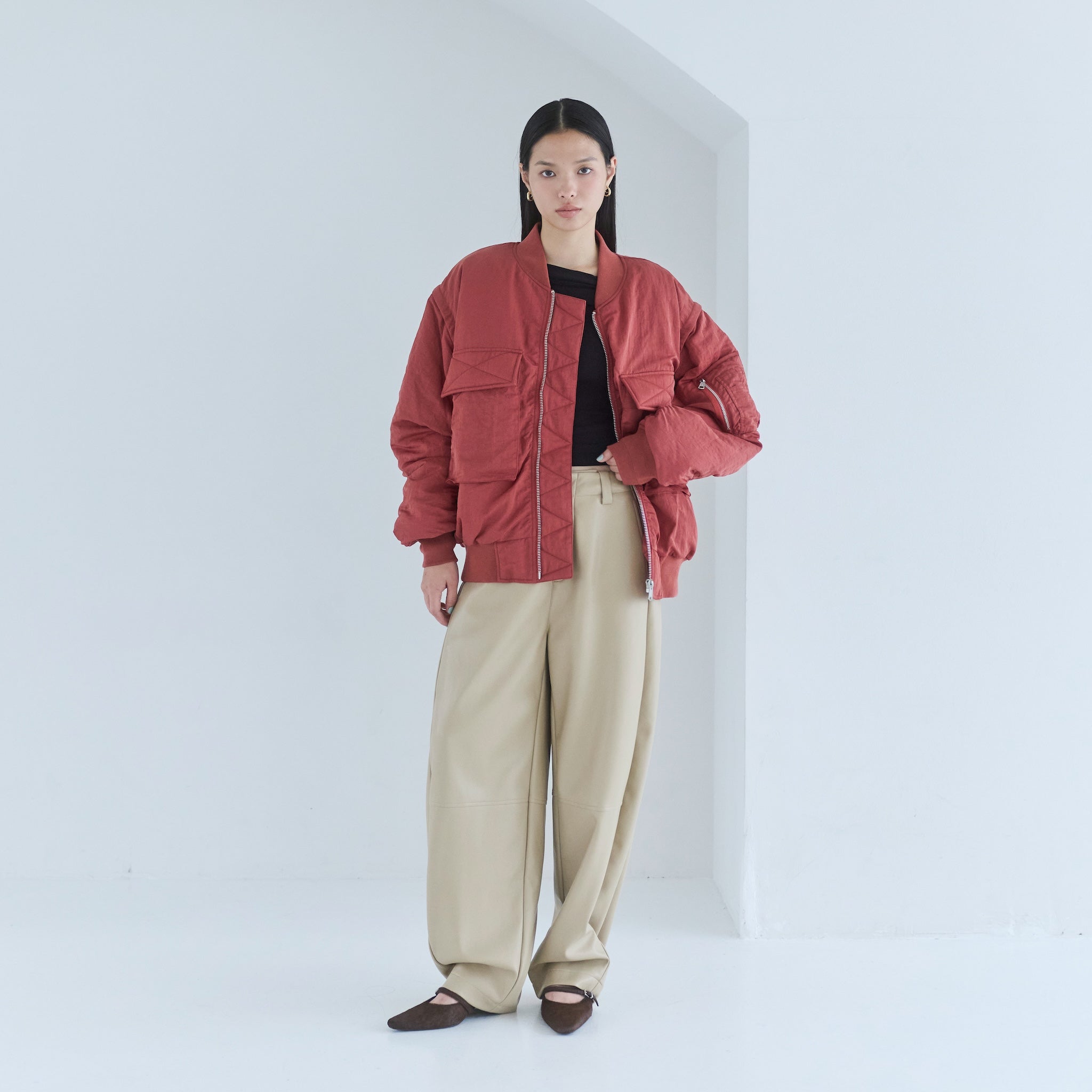 Roundish ECOレザーパンツ