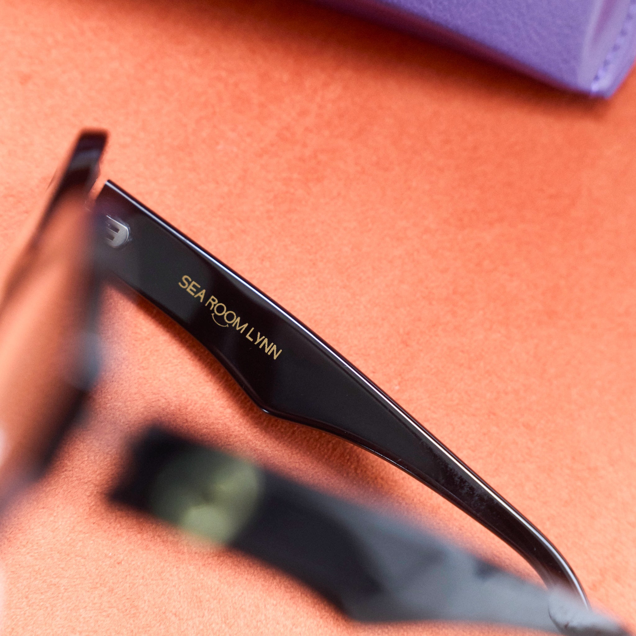 collab Bold Round Frame Glasses