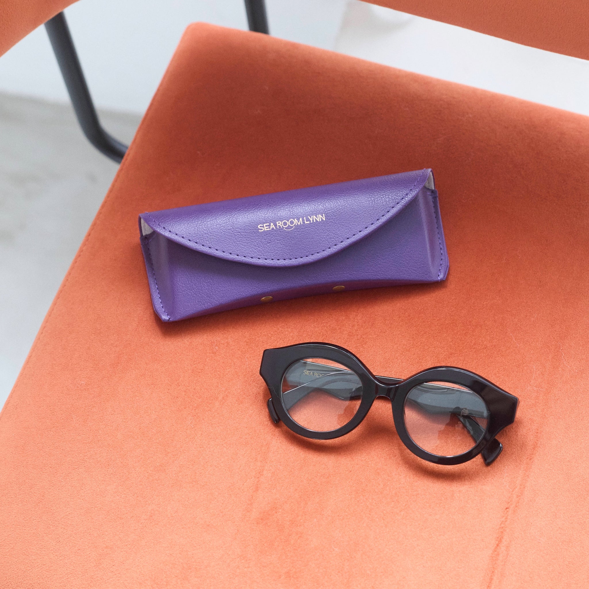 collab Bold Round Frame Glasses