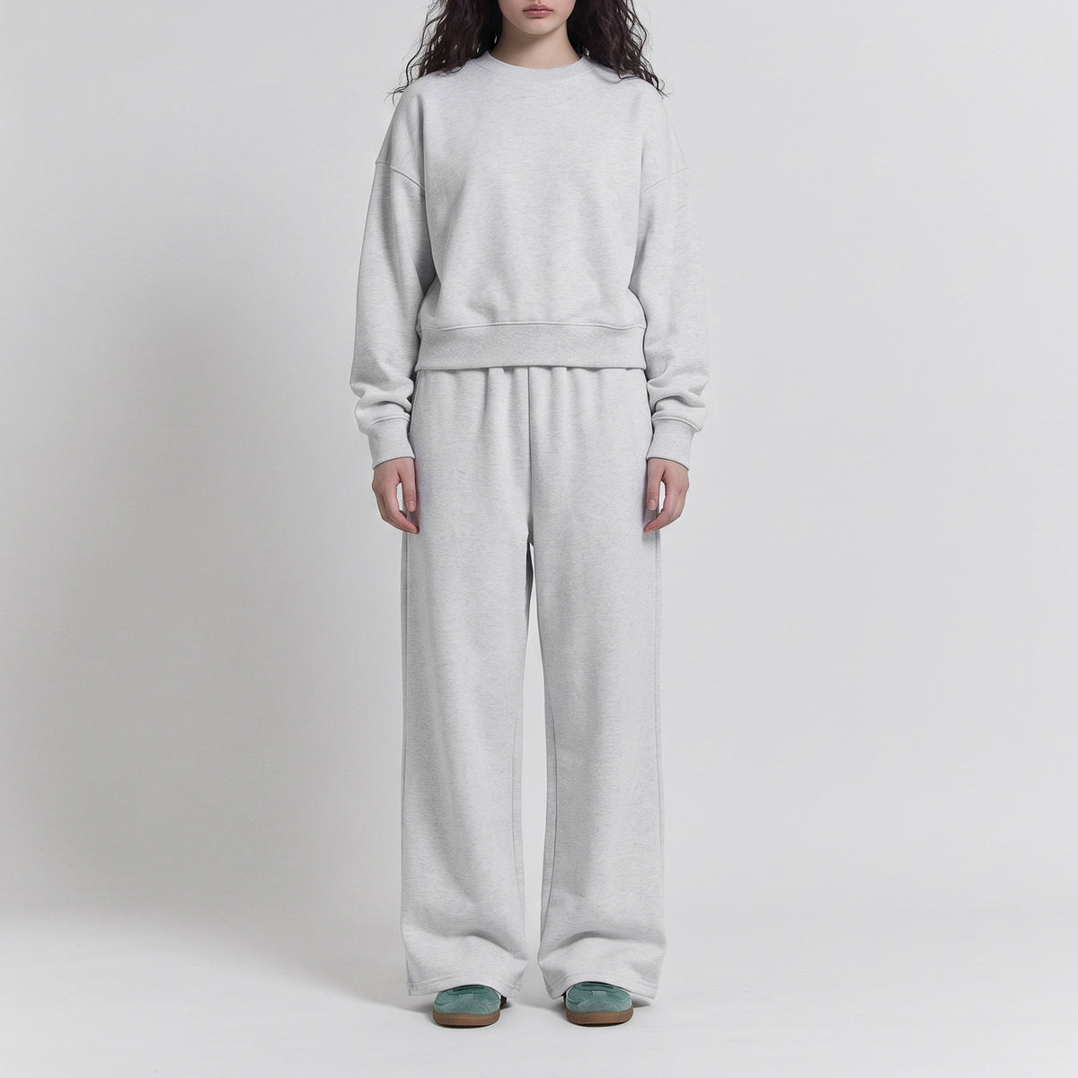 Volume Sweat ワイドパンツ