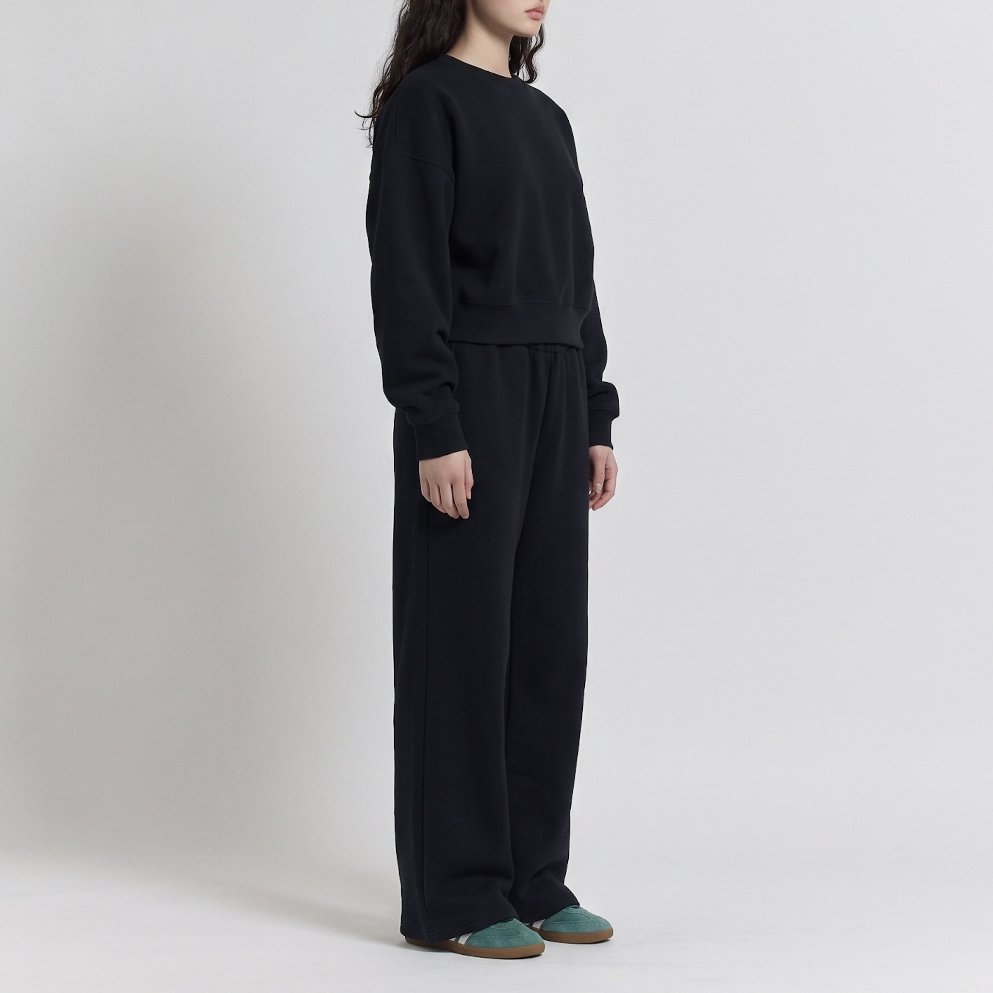 Volume Sweat ワイドパンツ