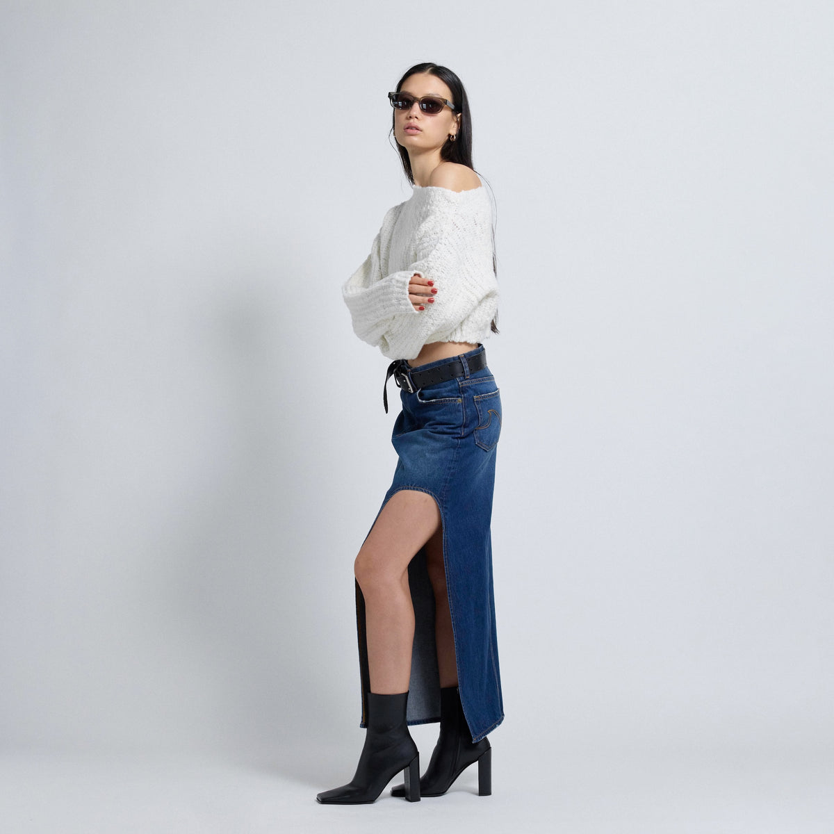 Curve-cut Denim Long Skirt