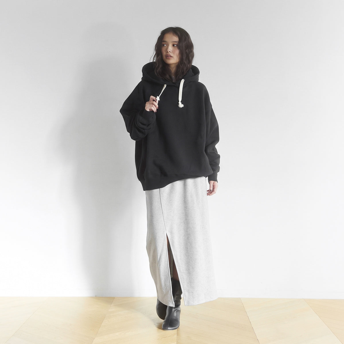 Volume Sweat Slit Long Skirt