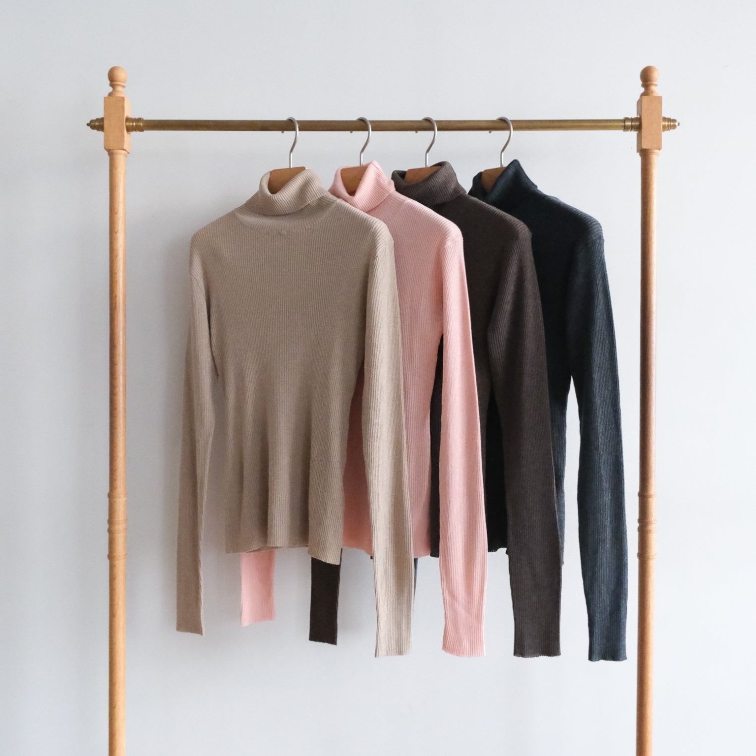 Sheer RIB Knitタートルトップス