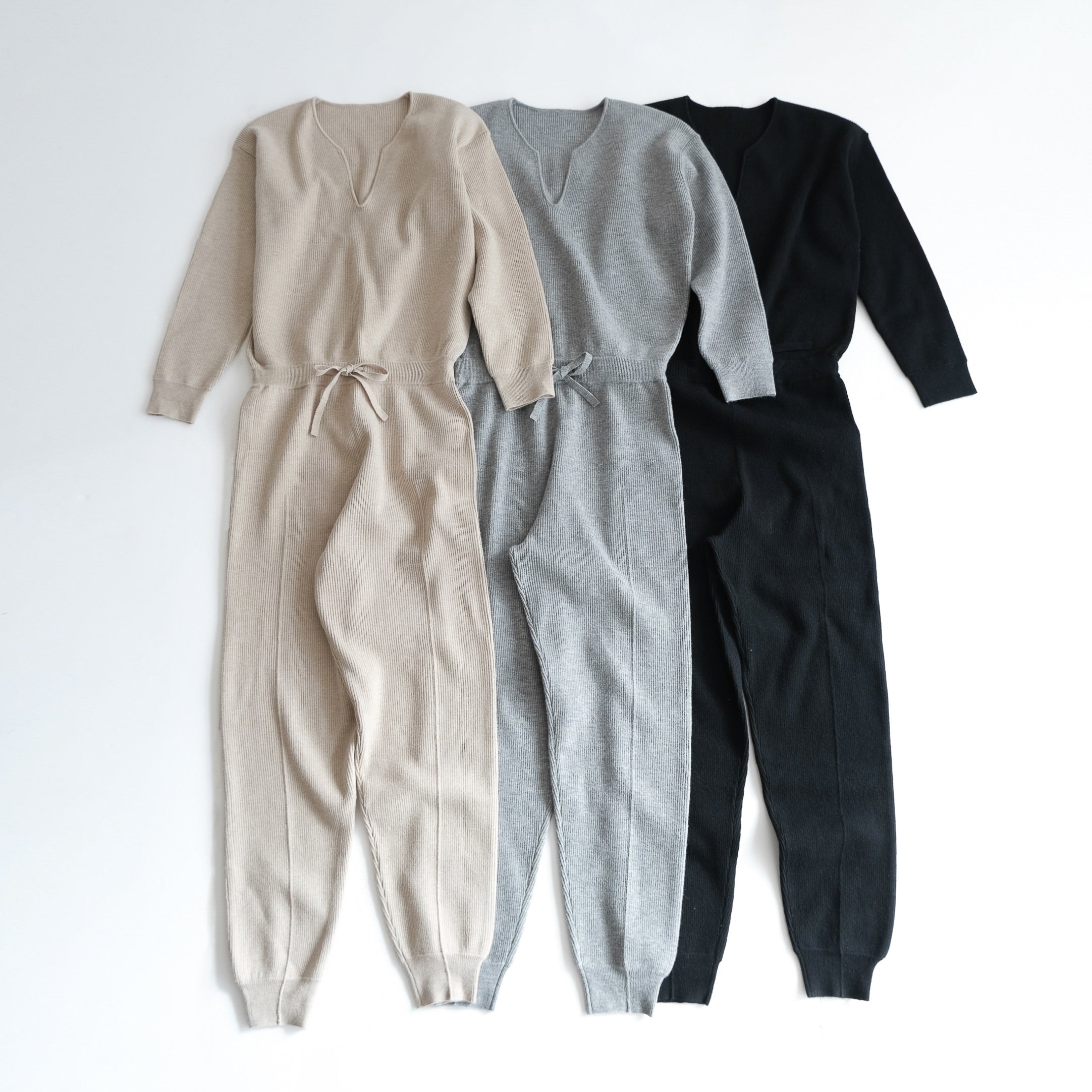 Key neck knit all-in-one