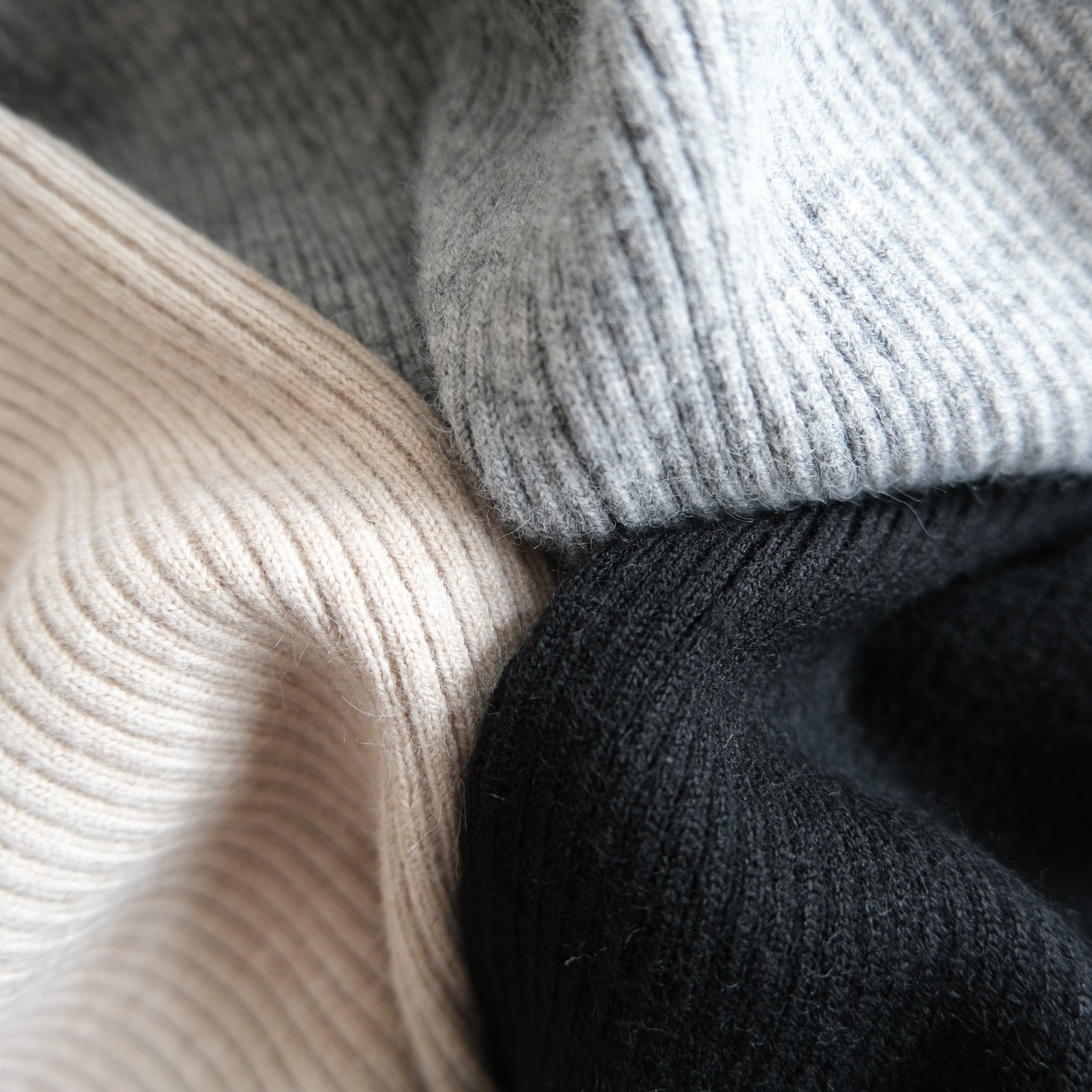 Key neck knit all-in-one