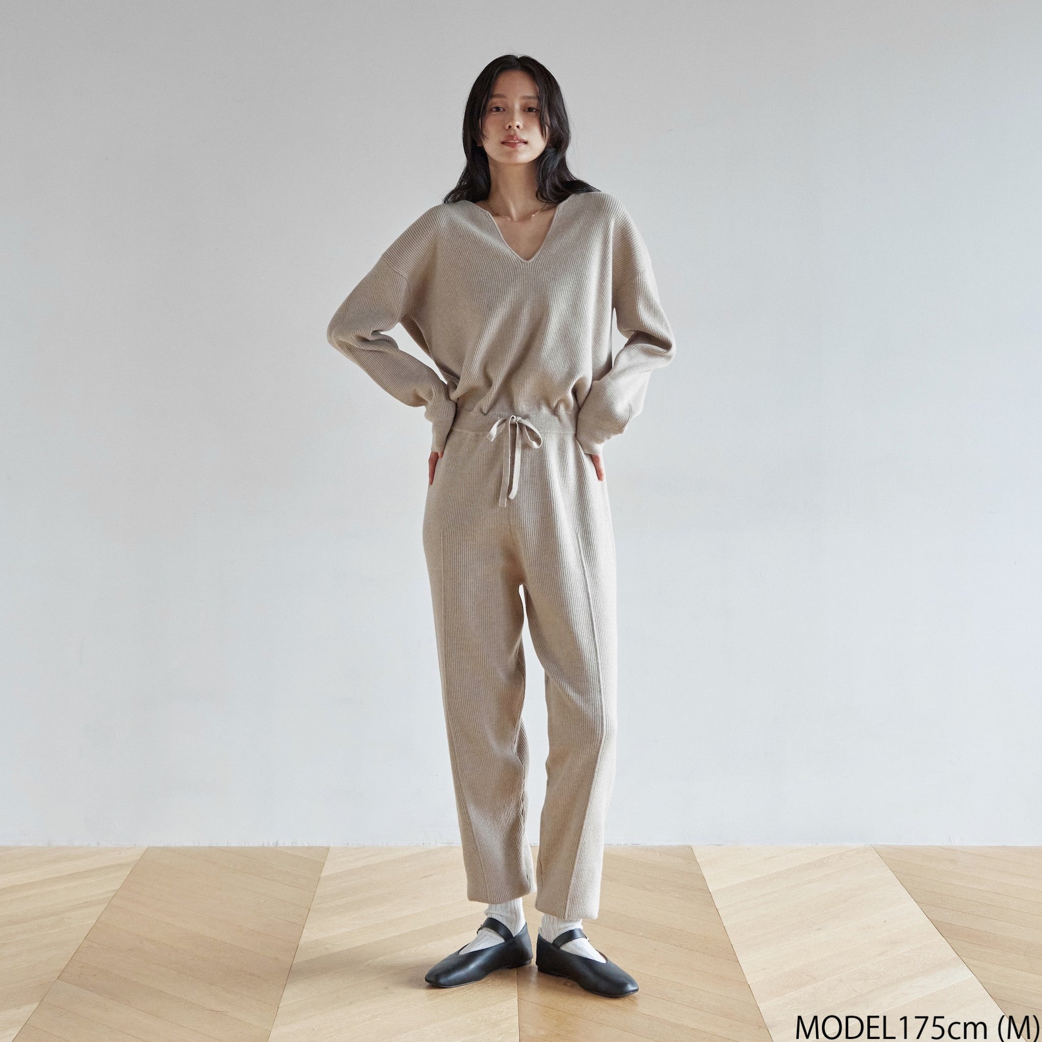 キーネックニットオールインワン