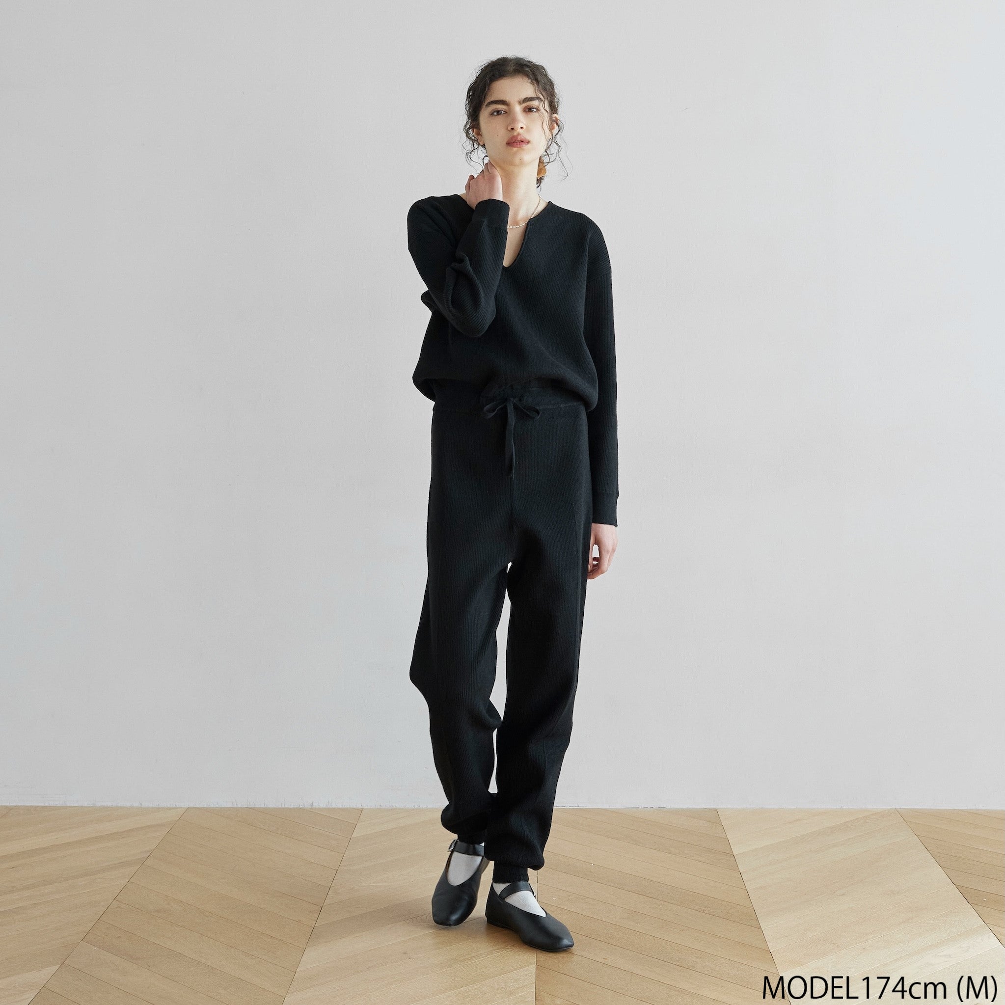 Key neck knit all-in-one
