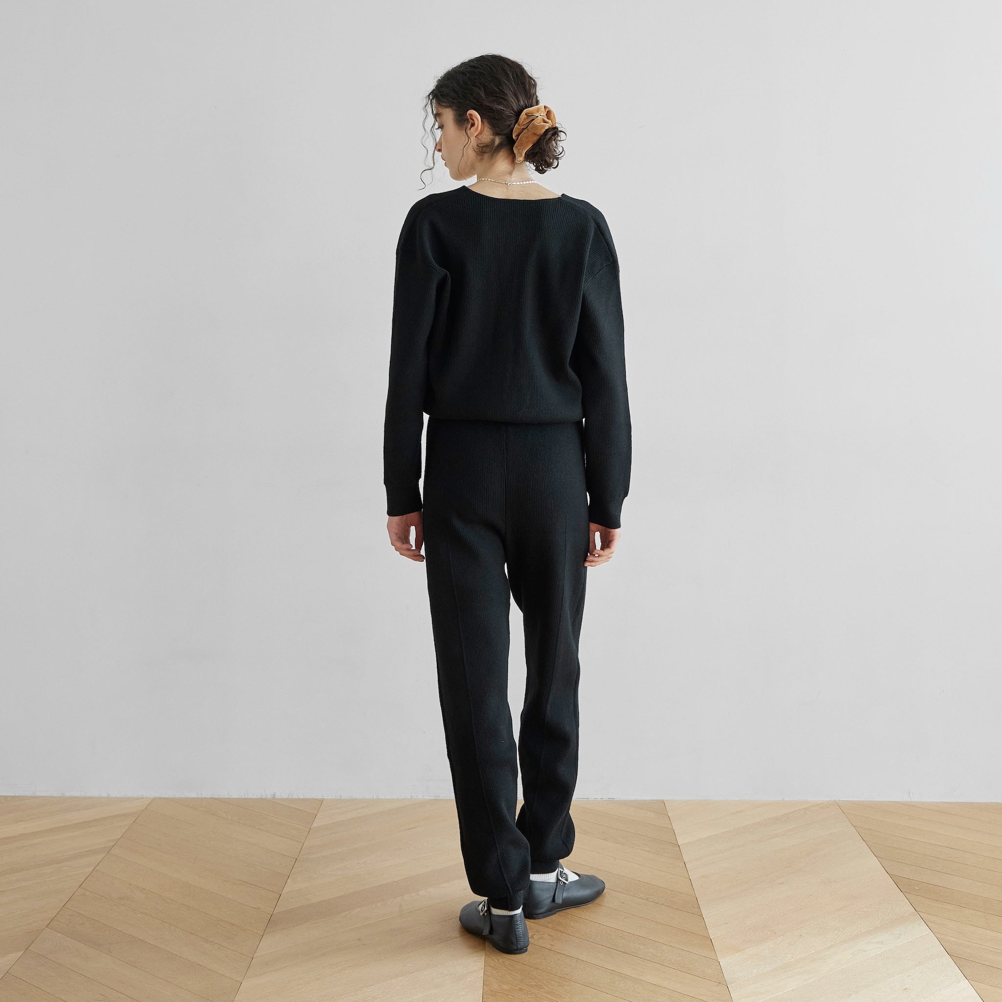 Key neck knit all-in-one