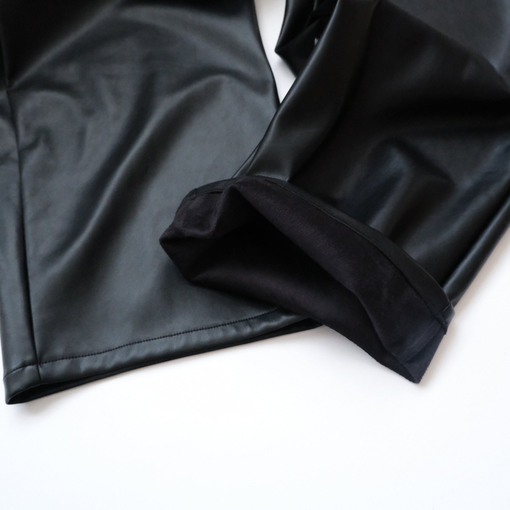 MATERIALバルーンロンパース