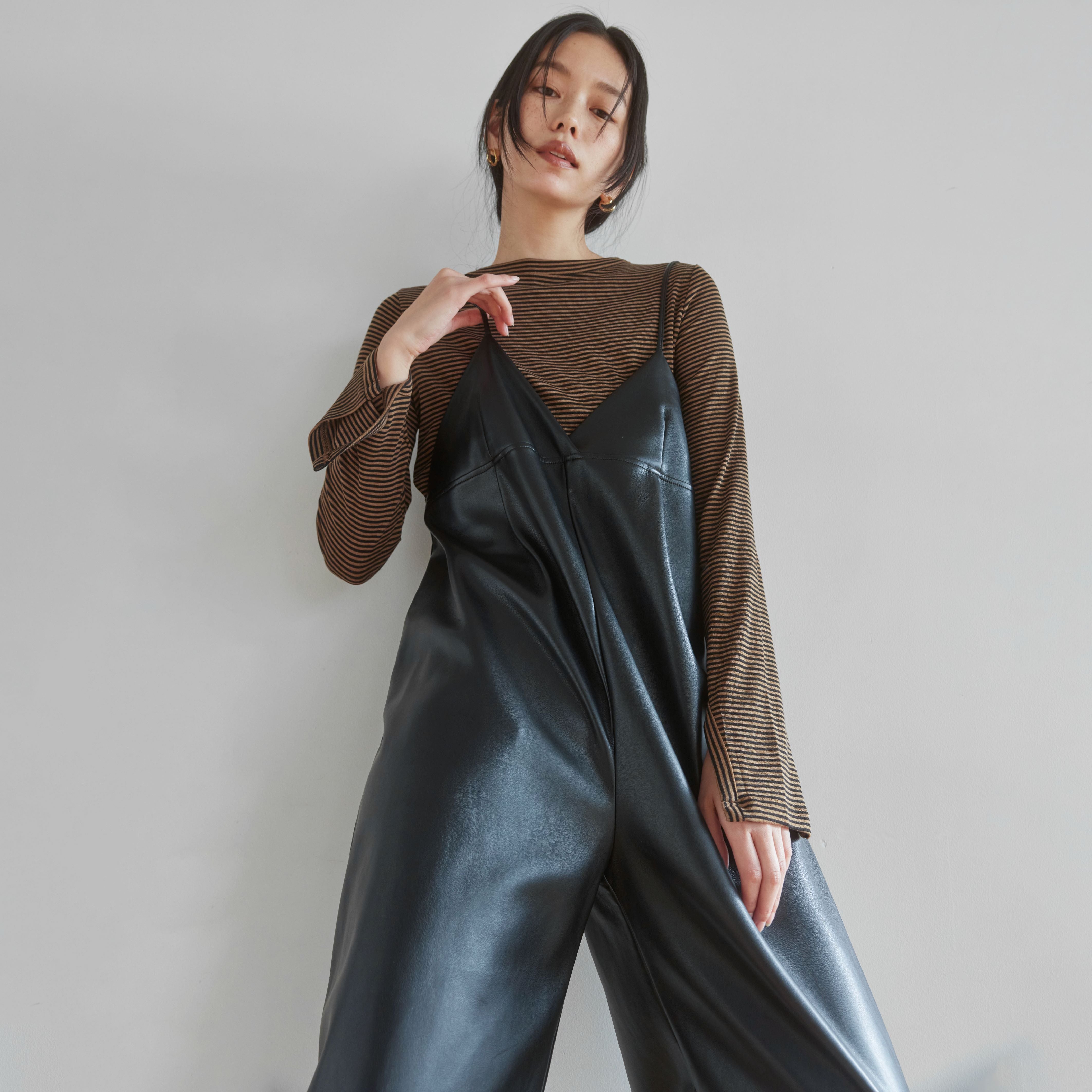 MATERIALバルーンロンパース