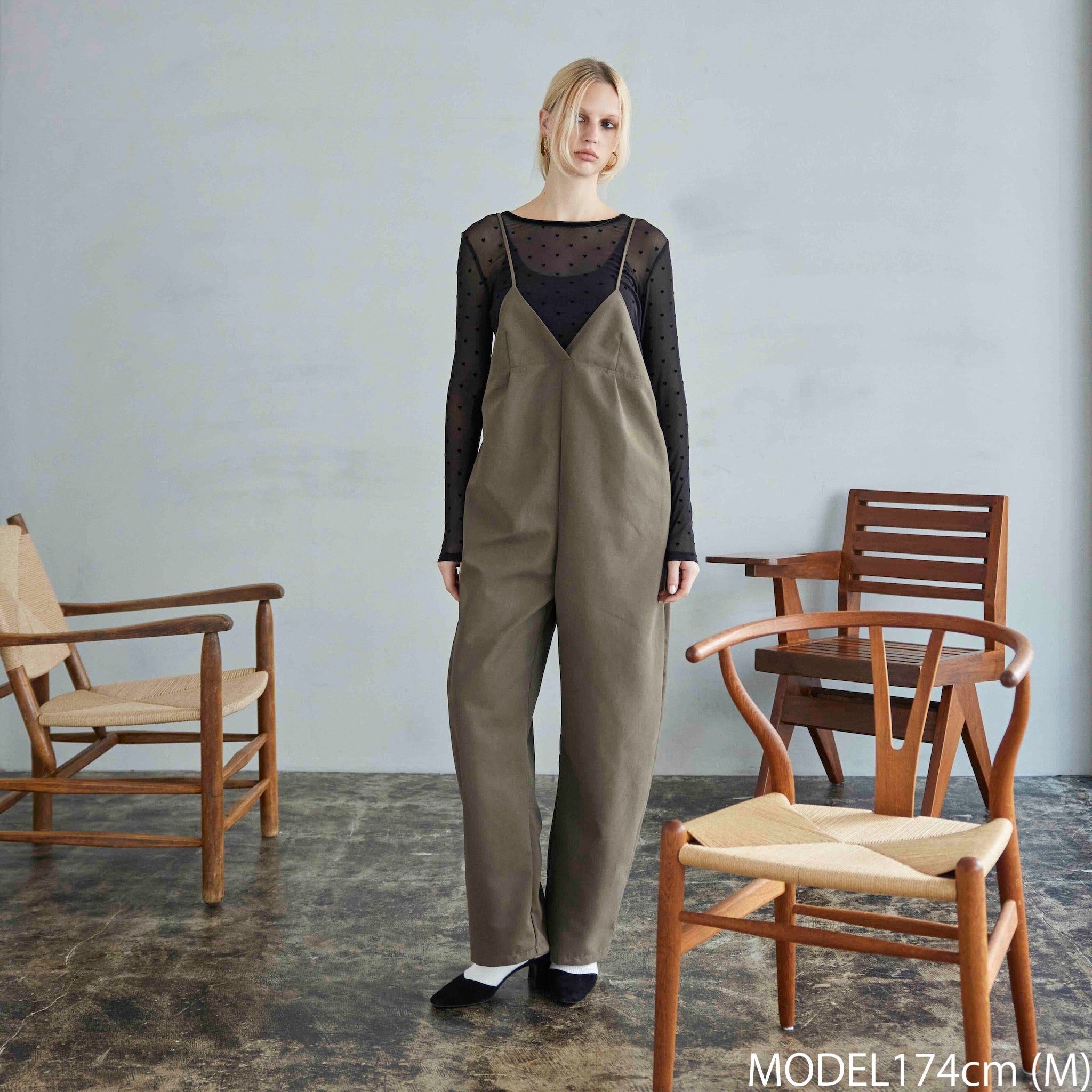 MATERIALバルーンロンパース