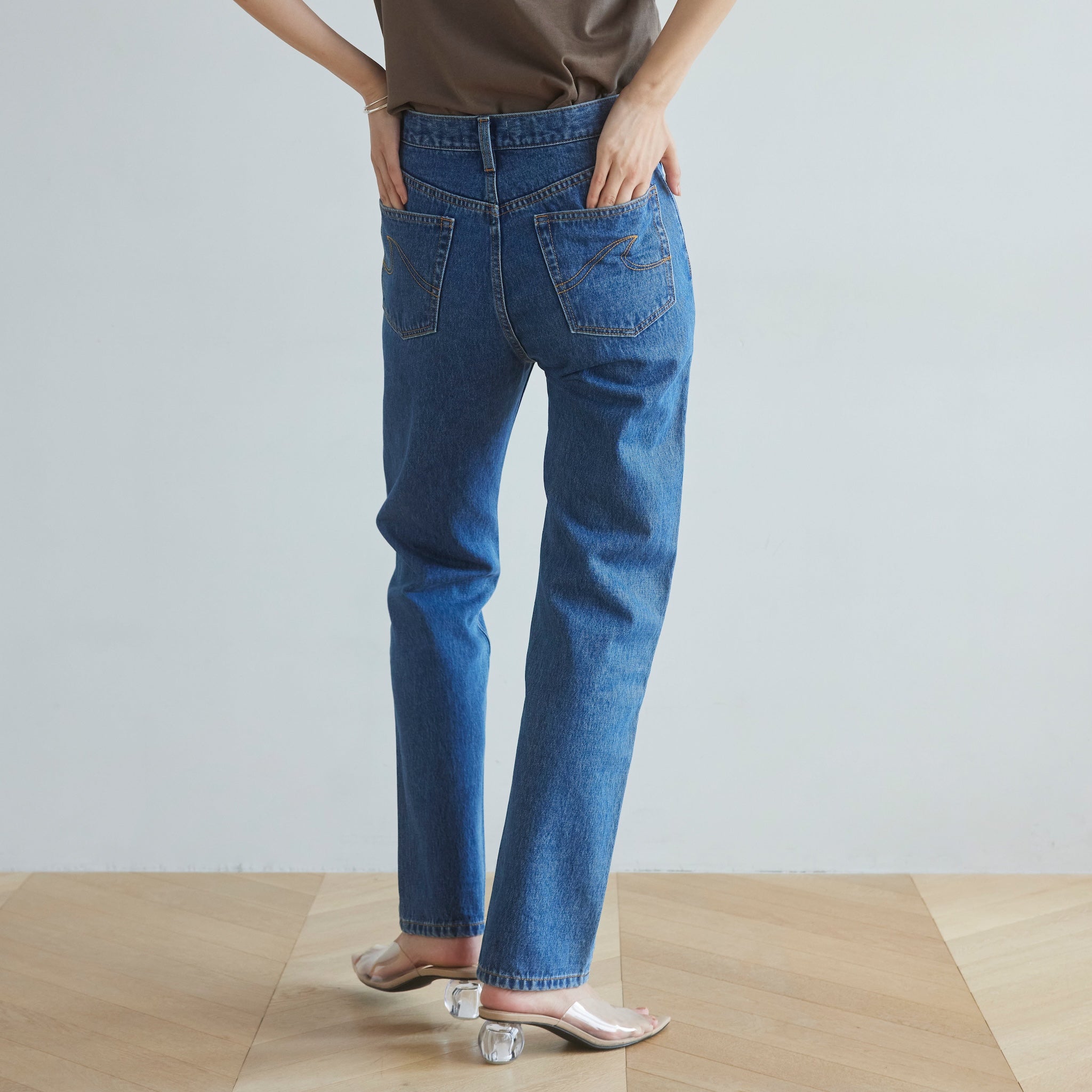 ハイウエストSlimストレート SRN02