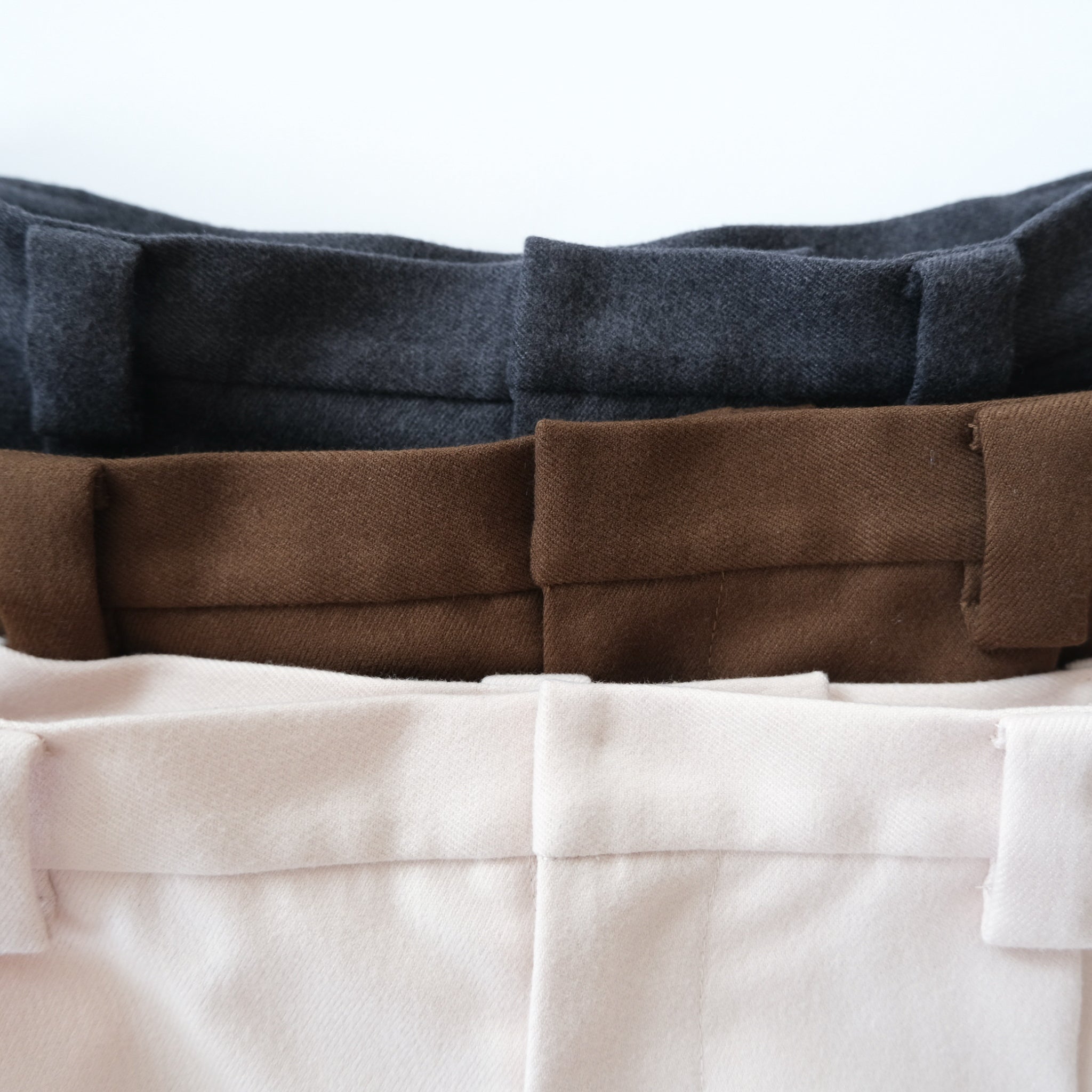 Low waistスラックスパンツ