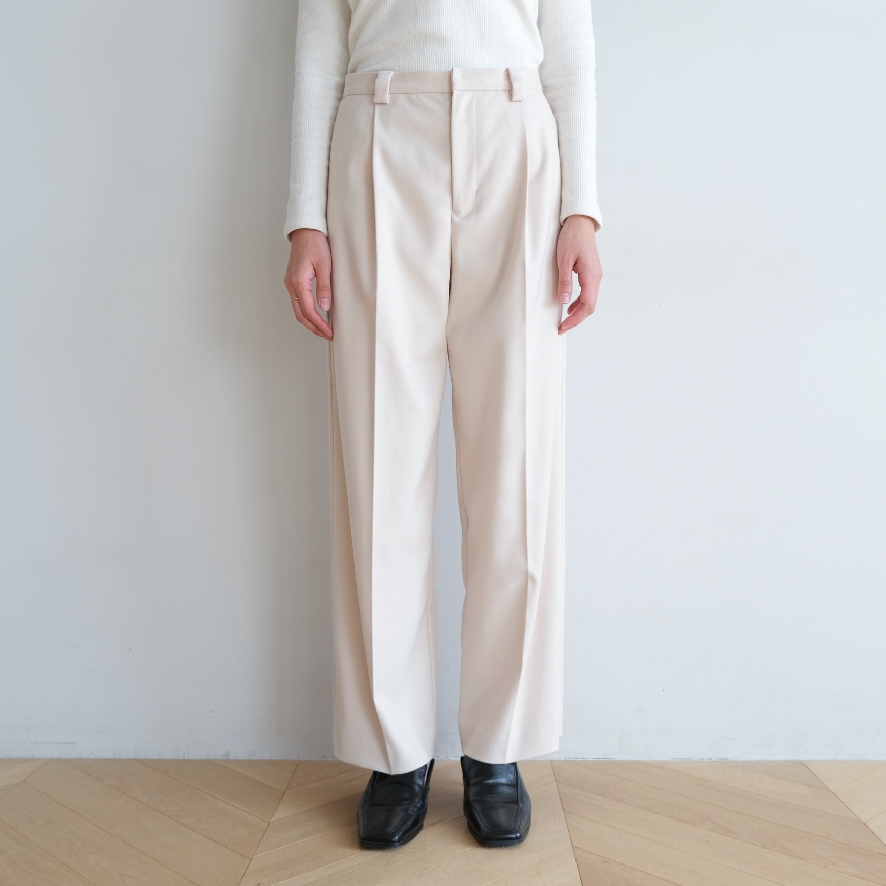 Low waistスラックスパンツ