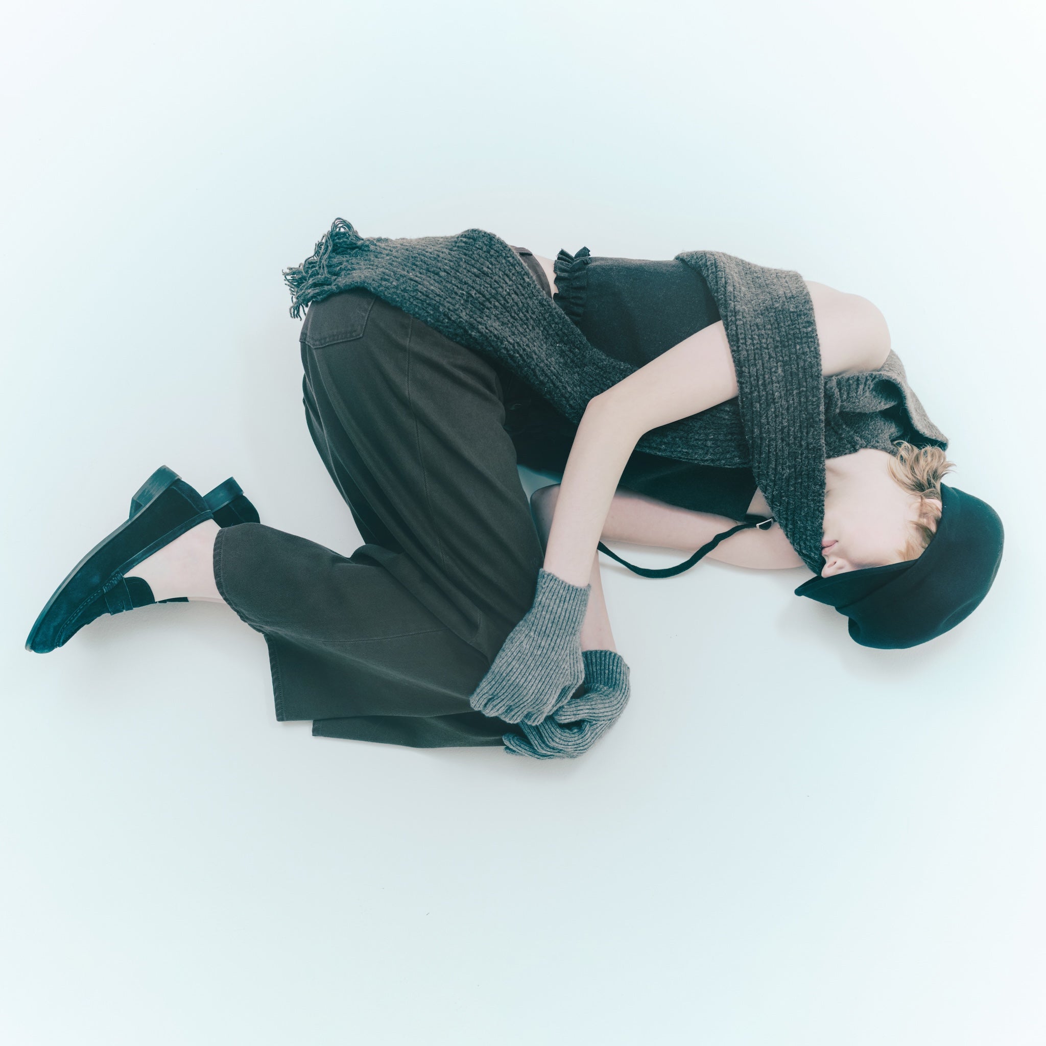 Fringeフーディーマフラー