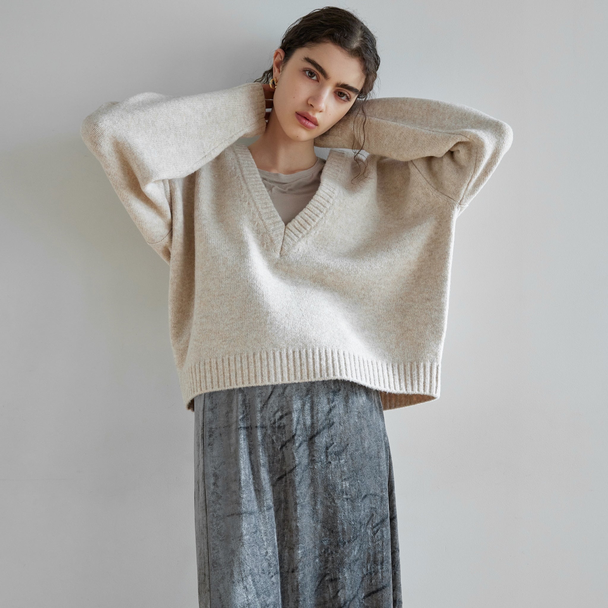 Wool mix deep V-neck top