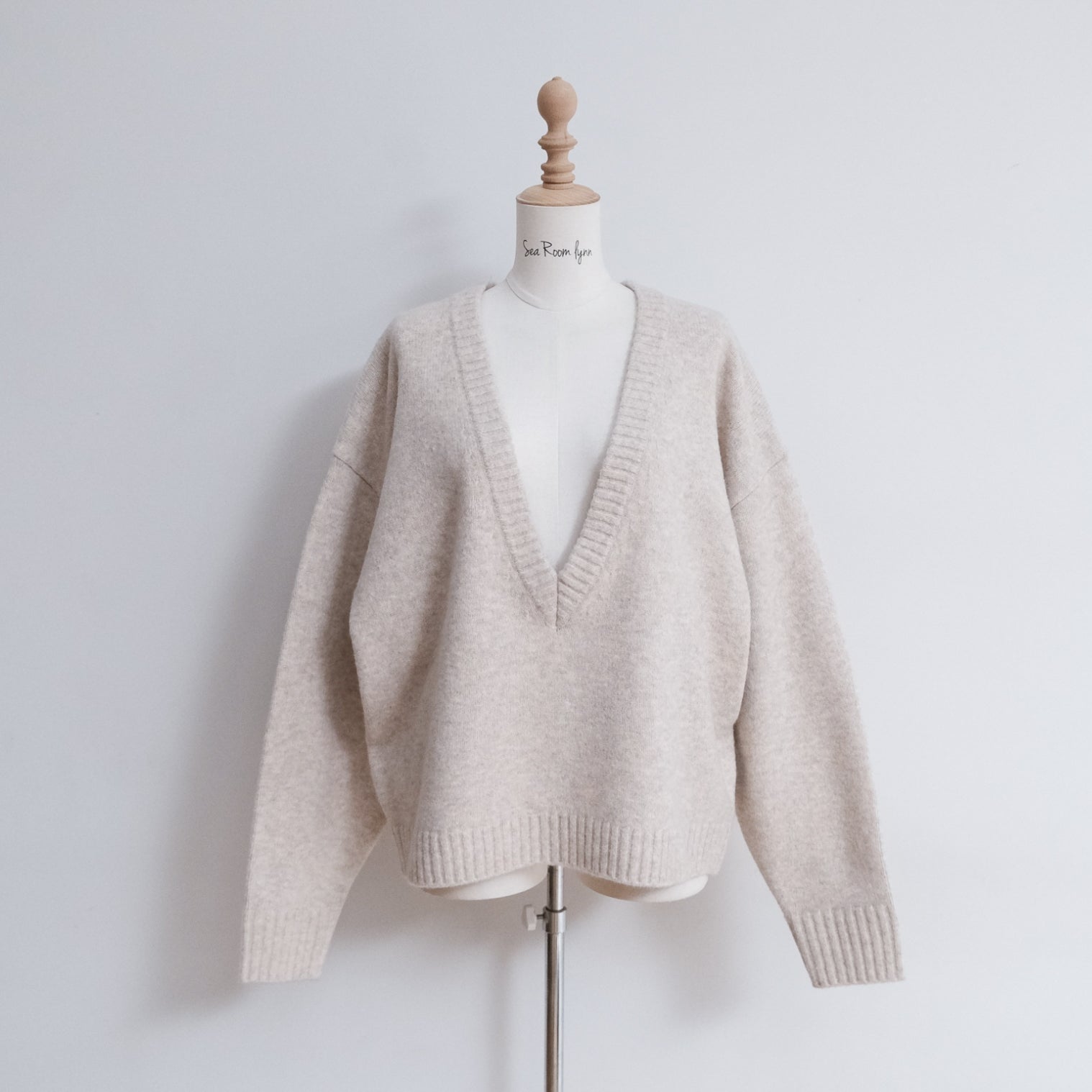 Wool mix deep V-neck top