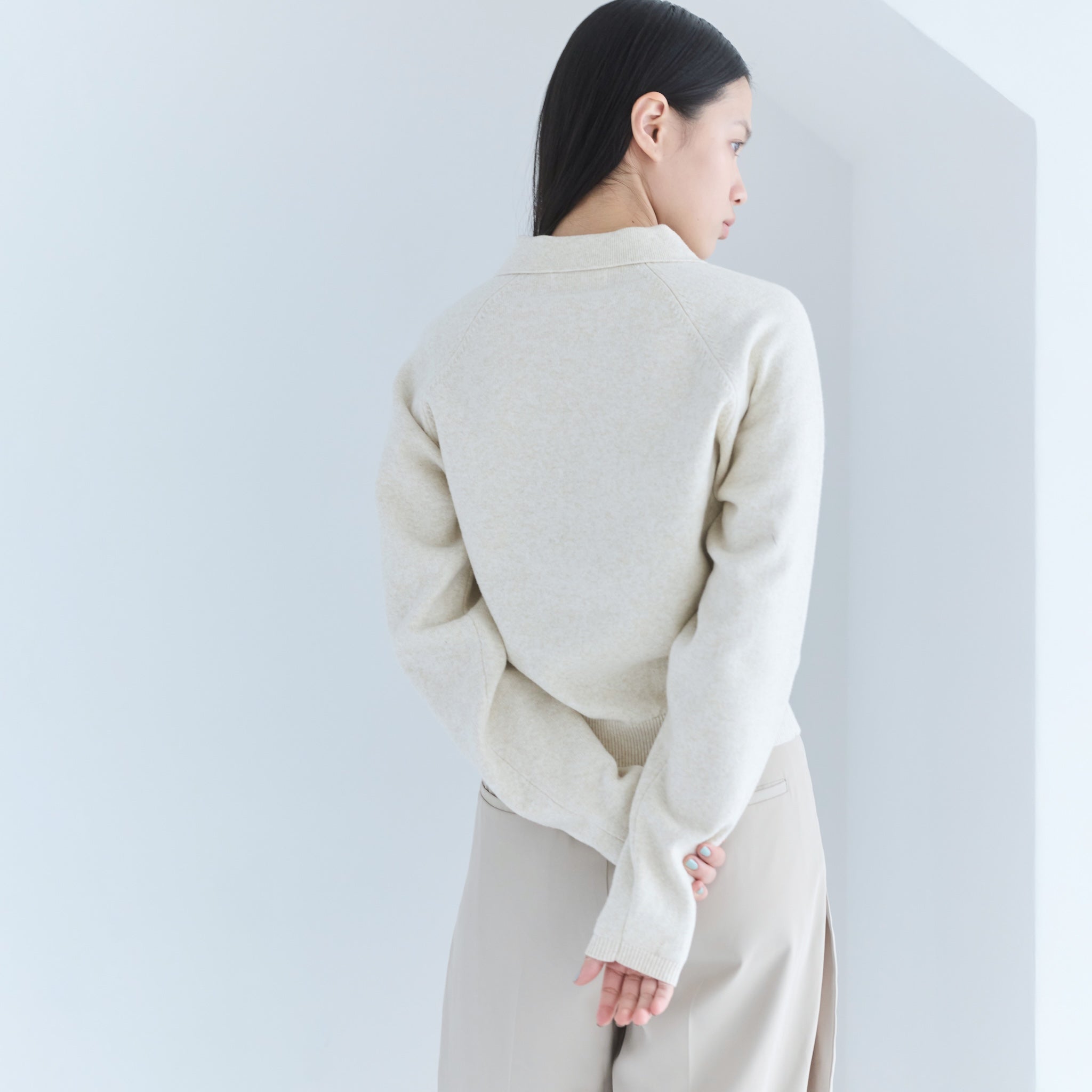 Sweatlike collar pullover