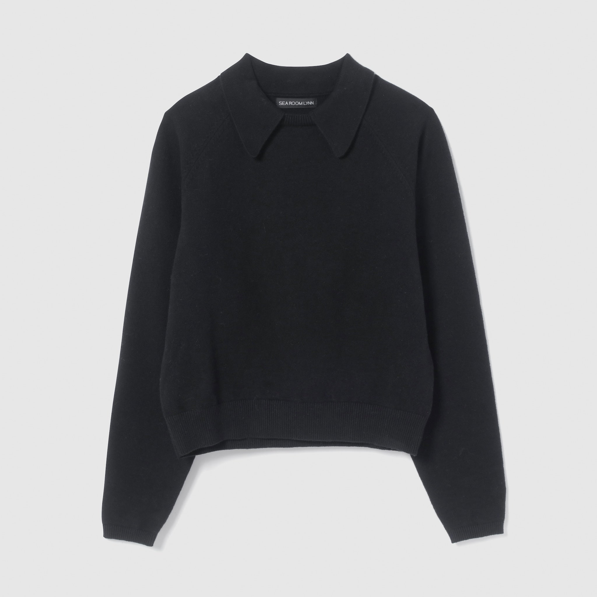 Sweatlike collar pullover