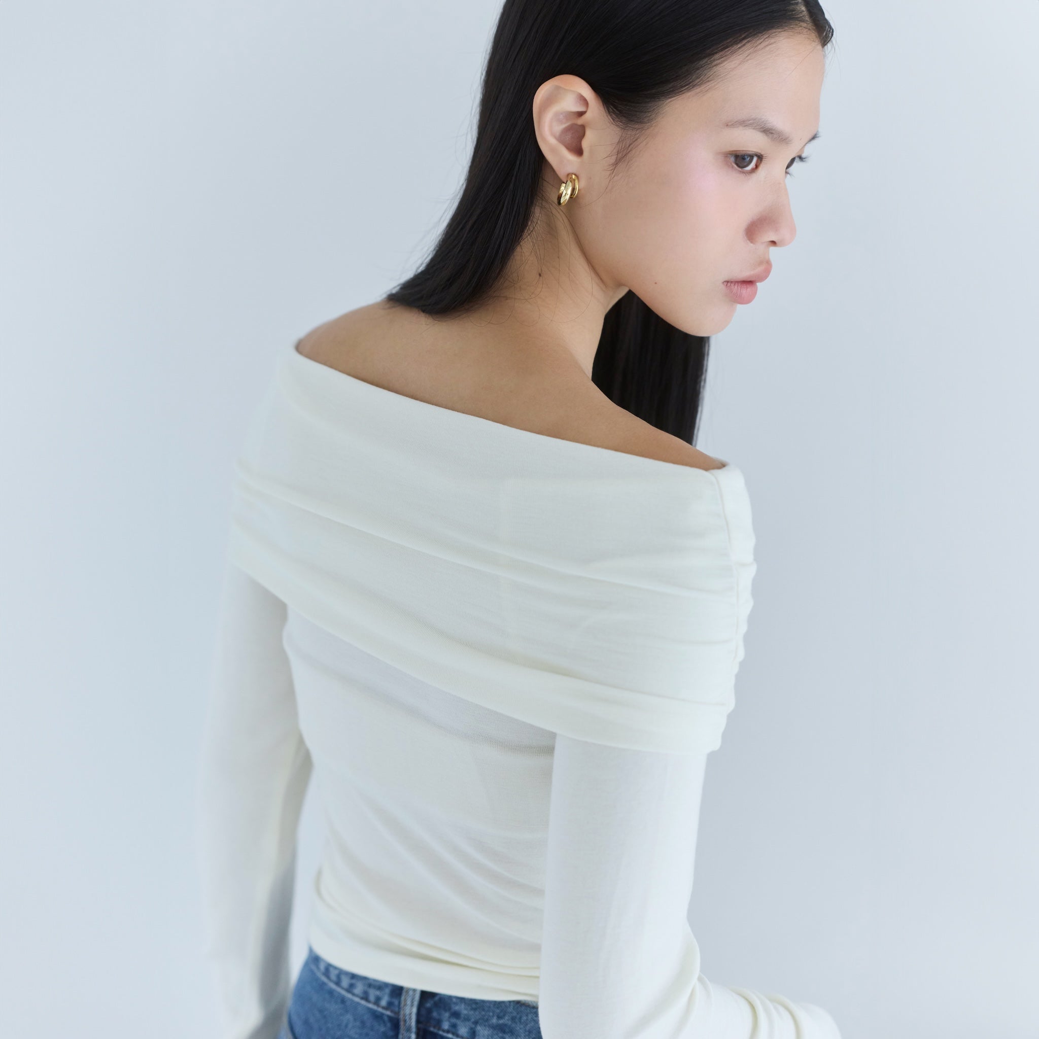 Softtouchオフショルギャザートップス