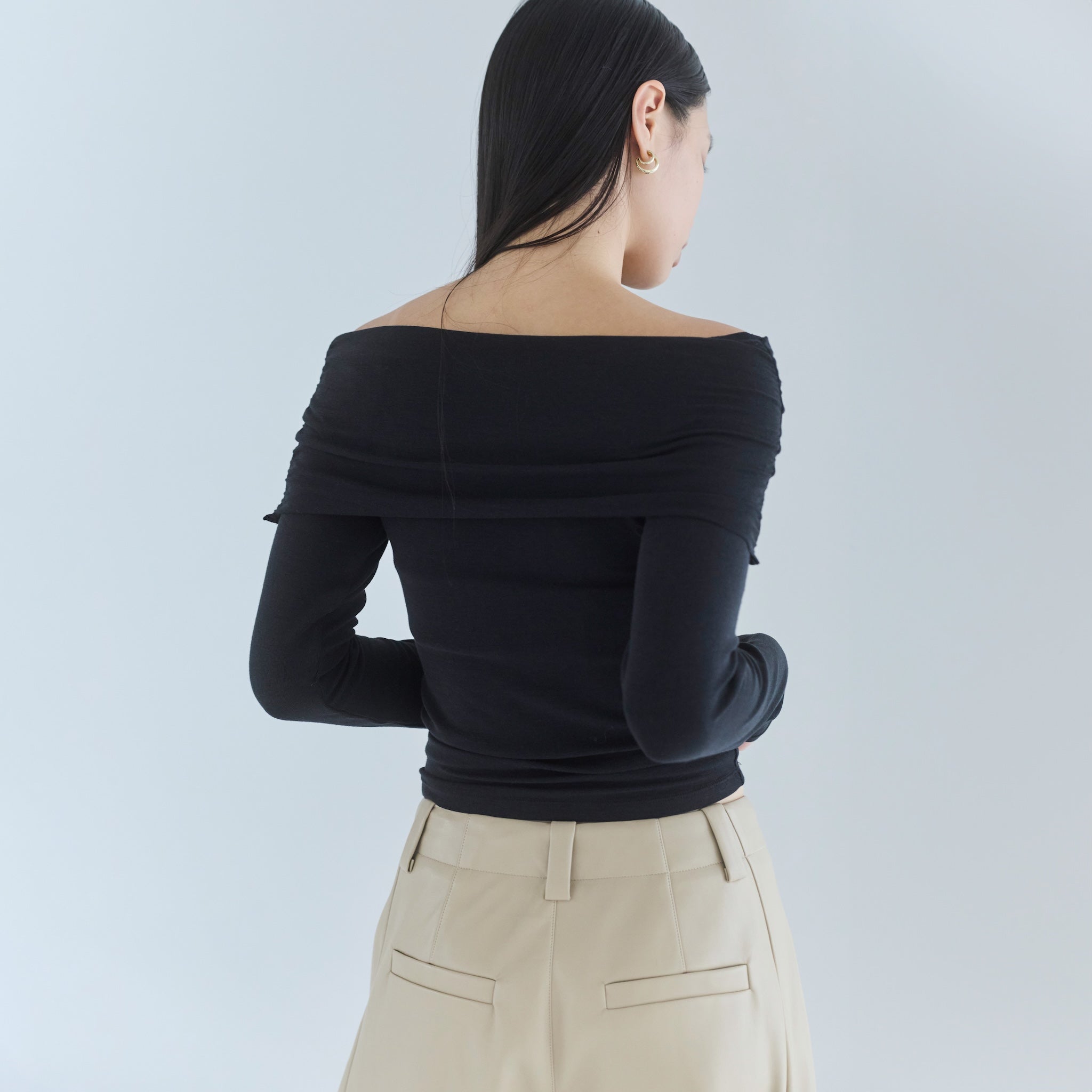 Softtouchオフショルギャザートップス