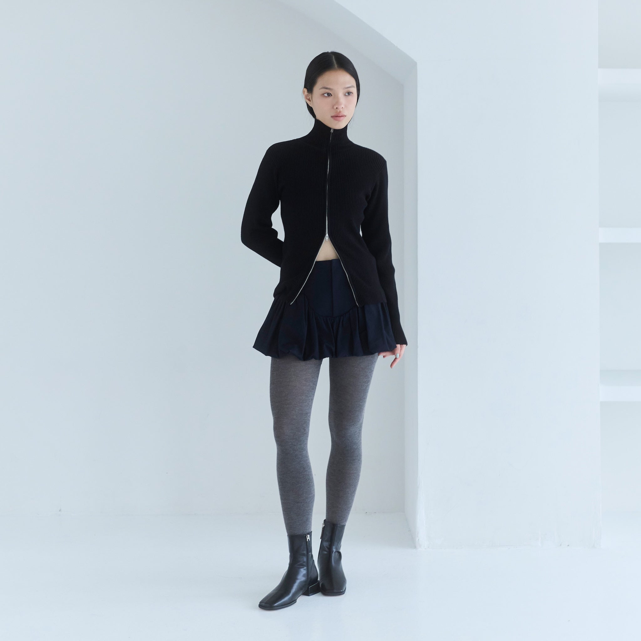 W Zip High Neck RIB Knit Top