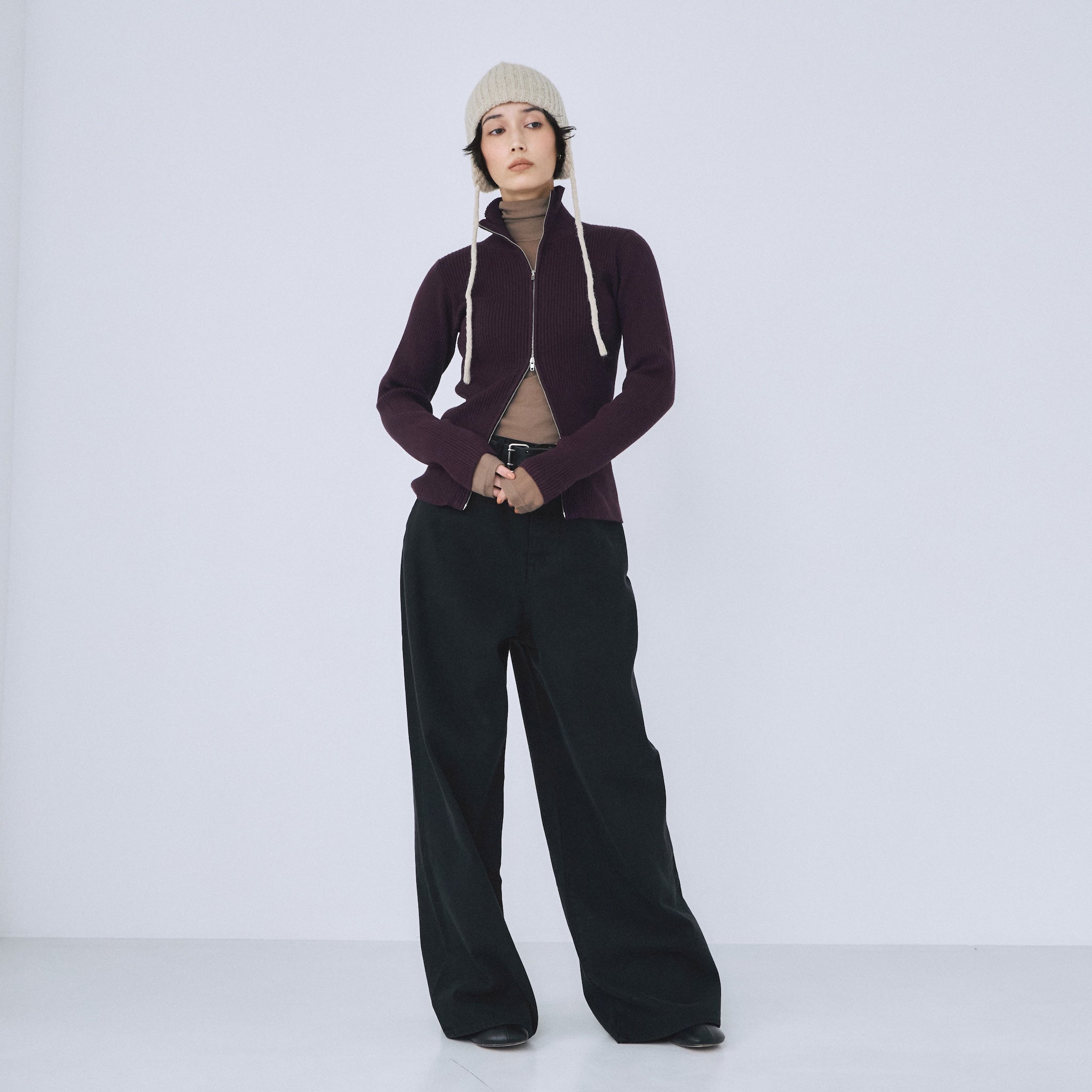 W Zip High Neck RIB Knit Top