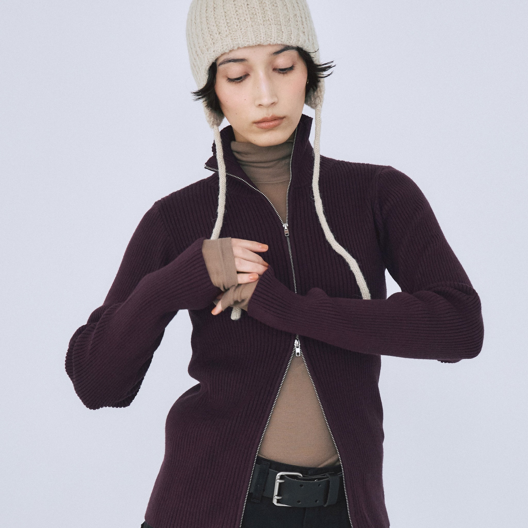 W Zip High Neck RIB Knit Top