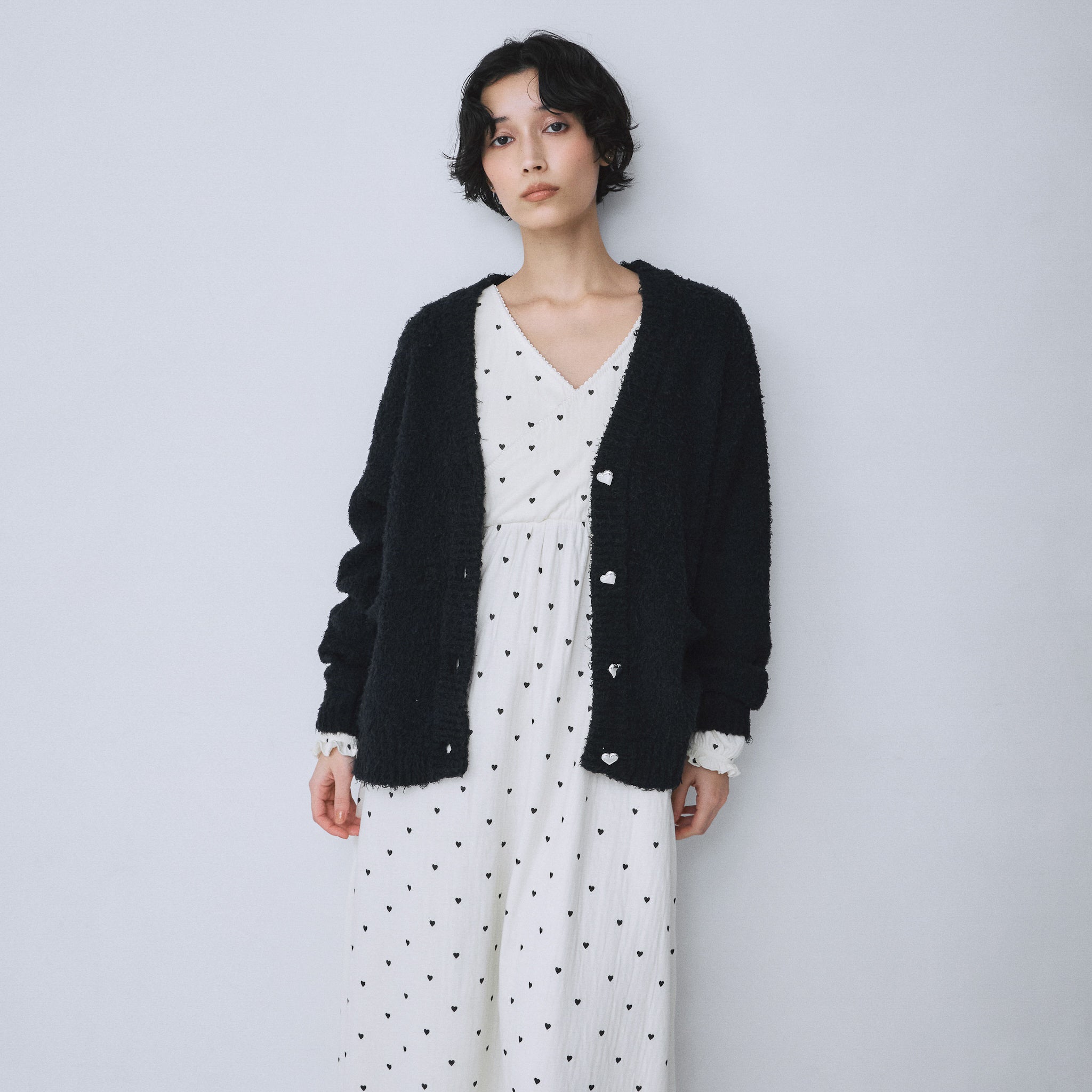 Cozy Relaxハートボタンカーディガン