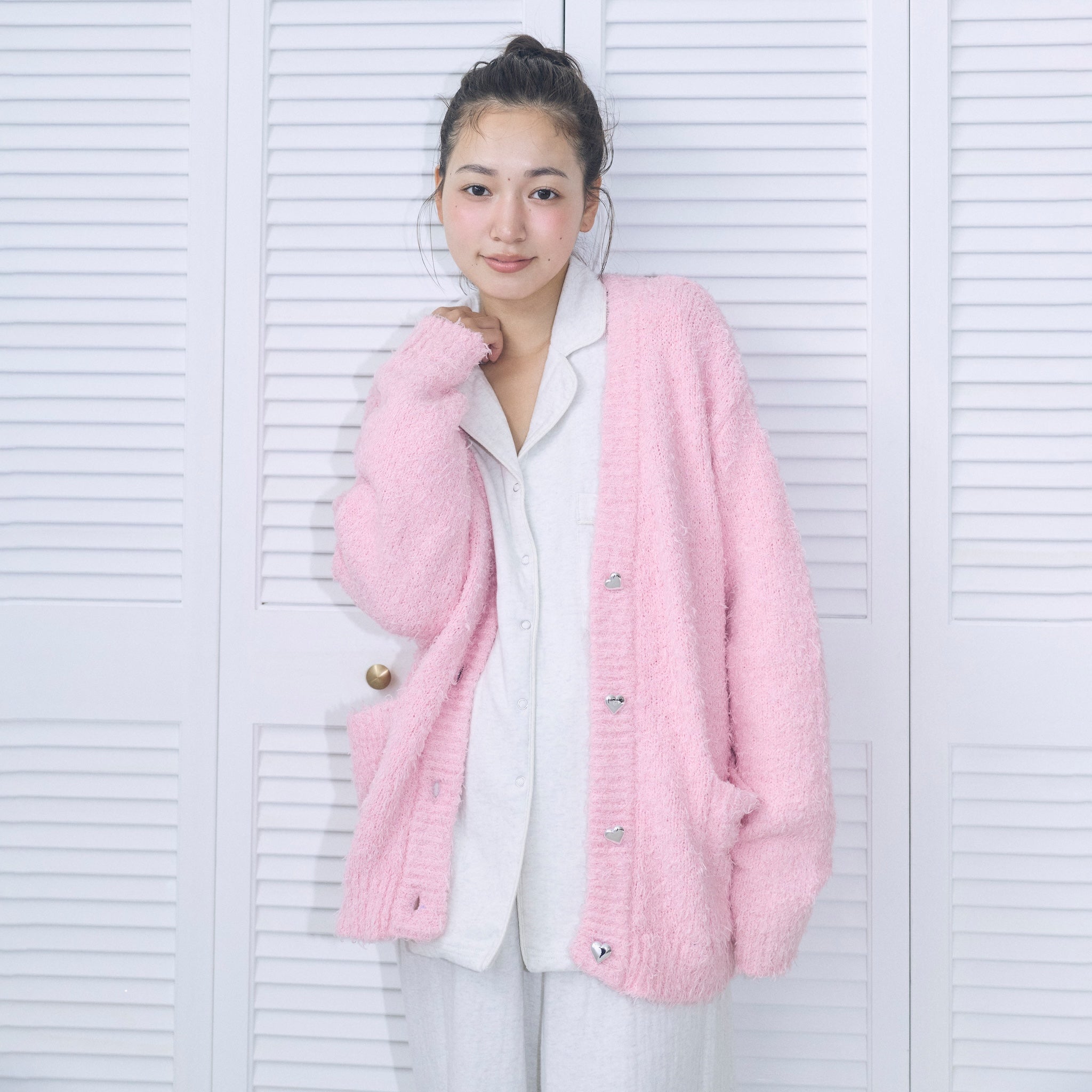 Cozy Relaxハートボタンカーディガン