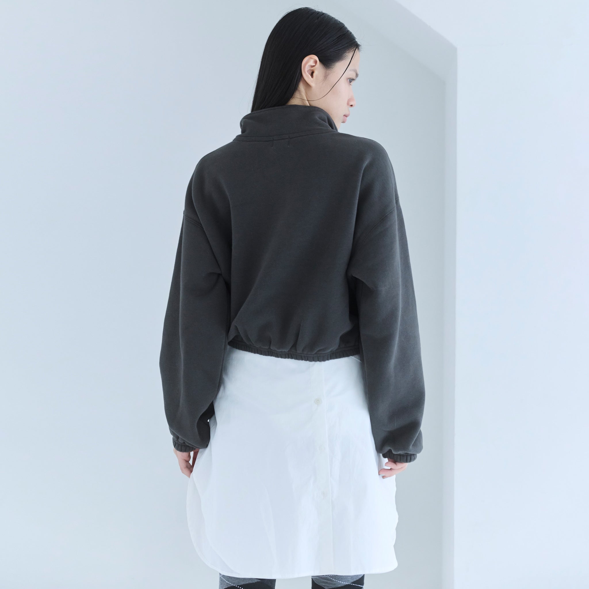 Ribbon Logo Volume Sweat Zip Top