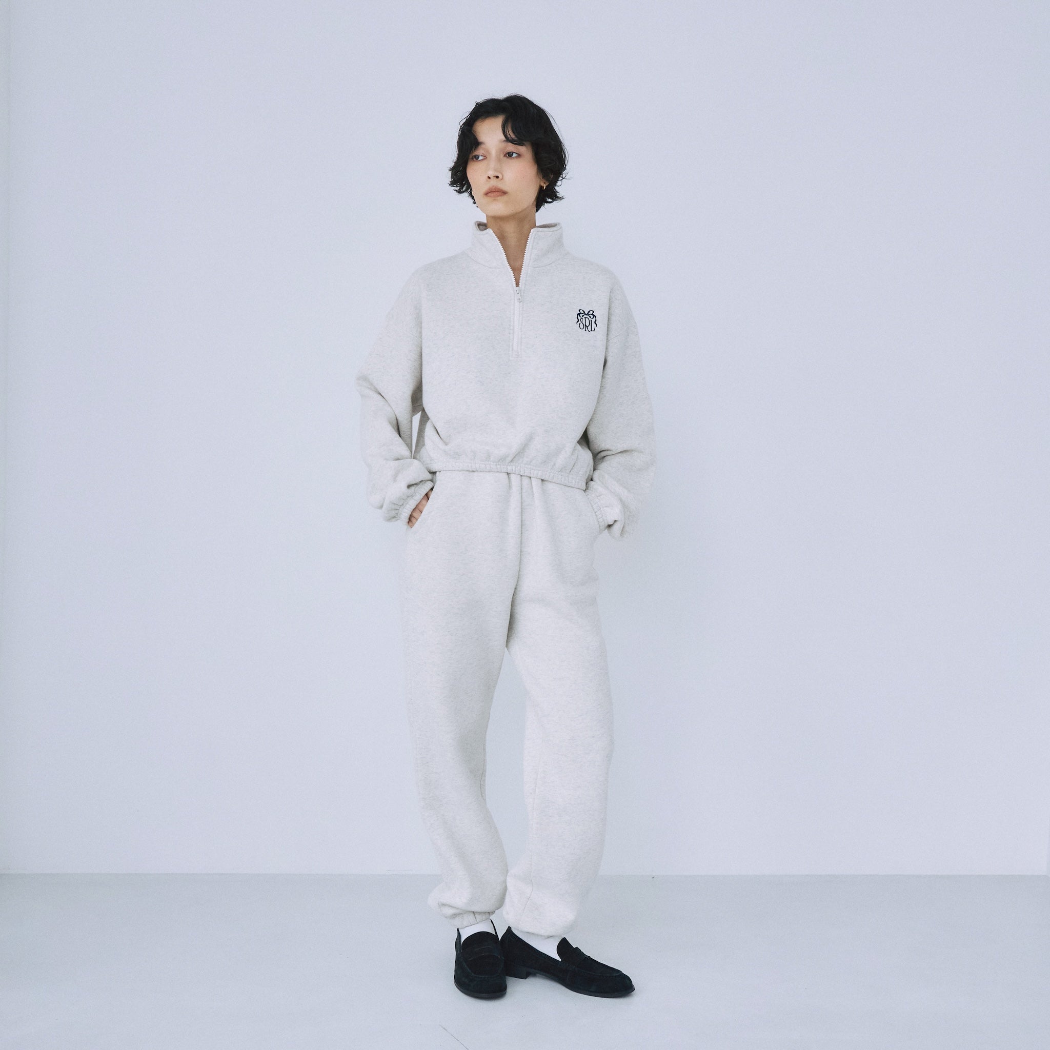 Ribbon Logo Volume Sweat Zip Top