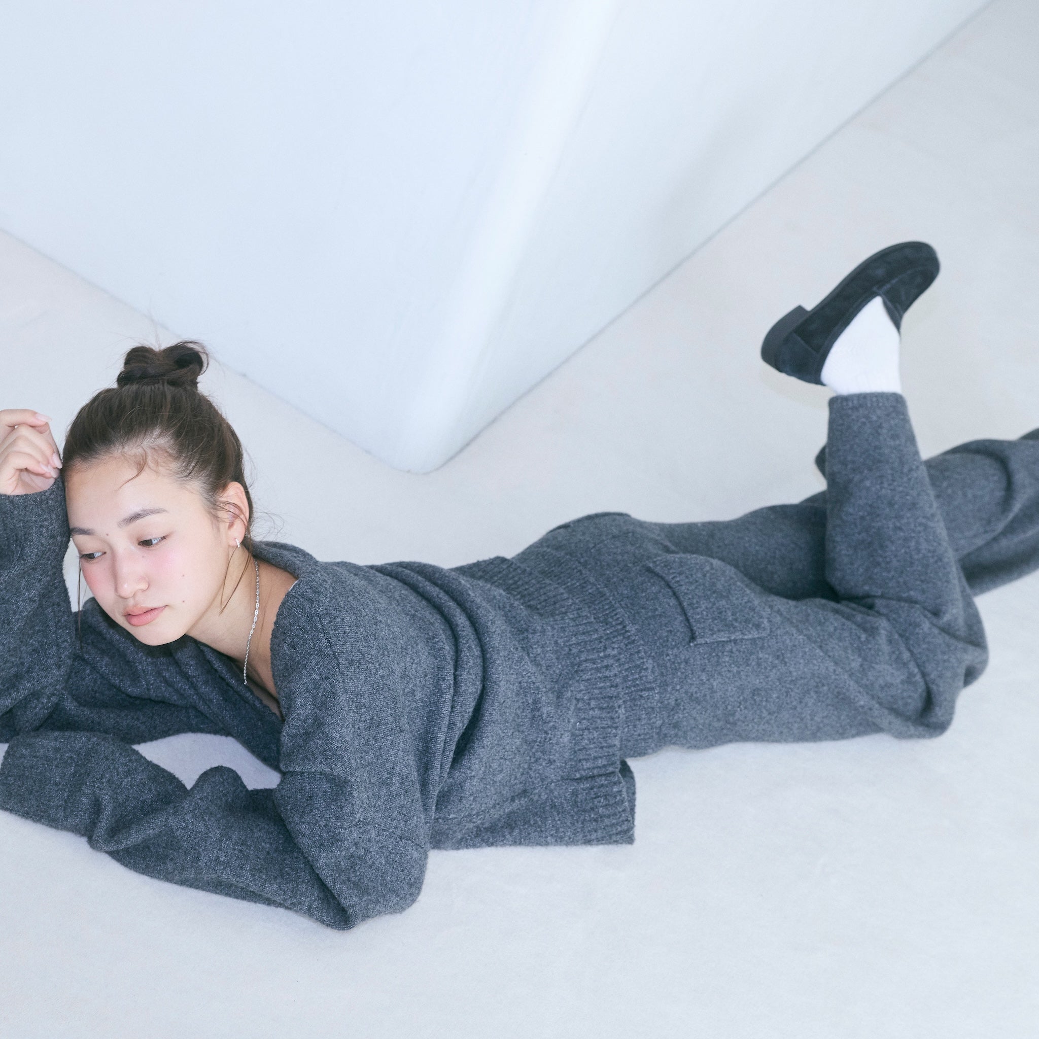 ウールmix ルーズストレートニットパンツ