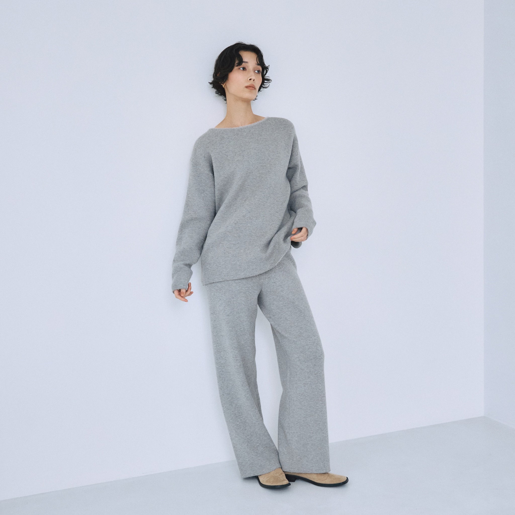 シャギーニットストレートパンツ