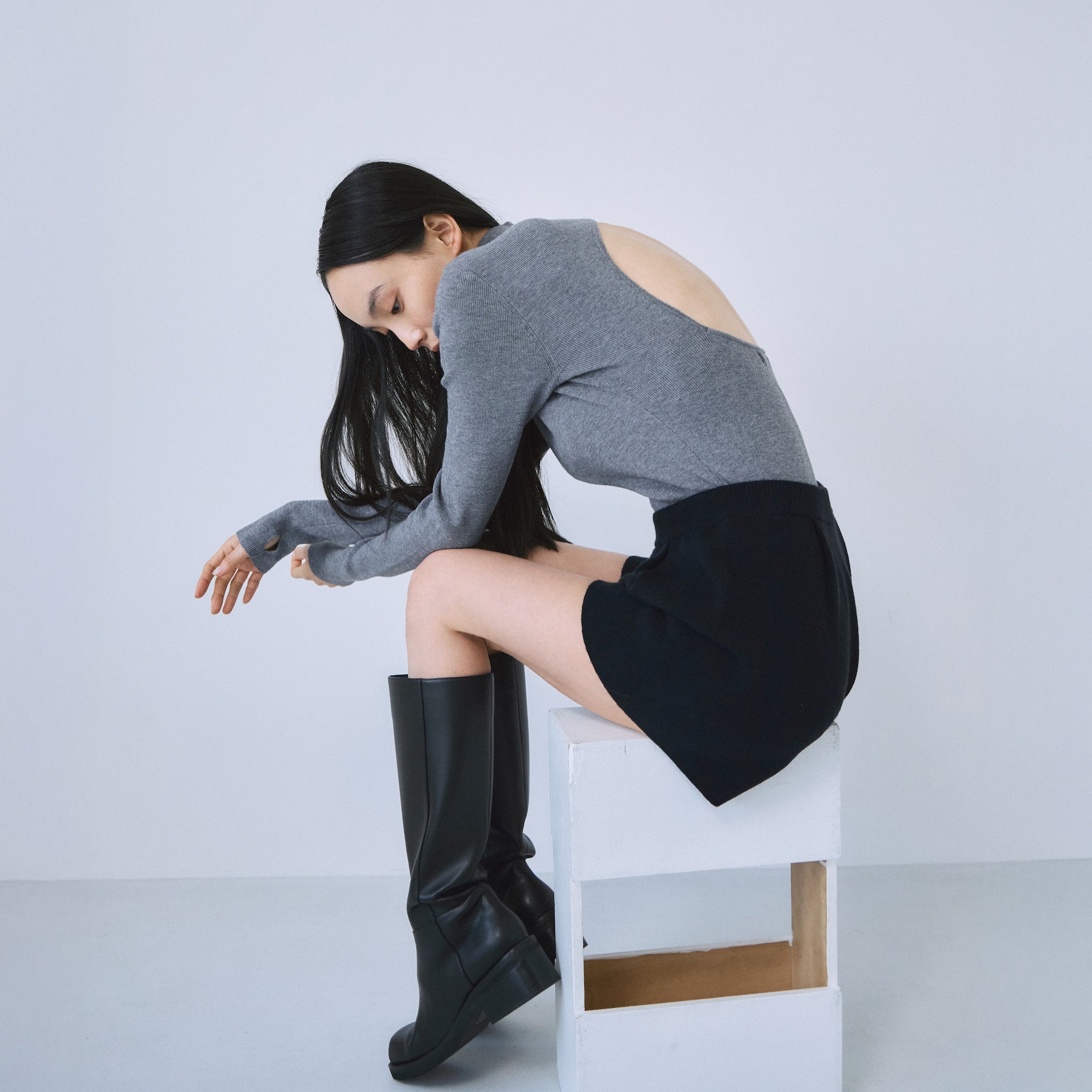 Back HoleバイカラーBODYスーツ