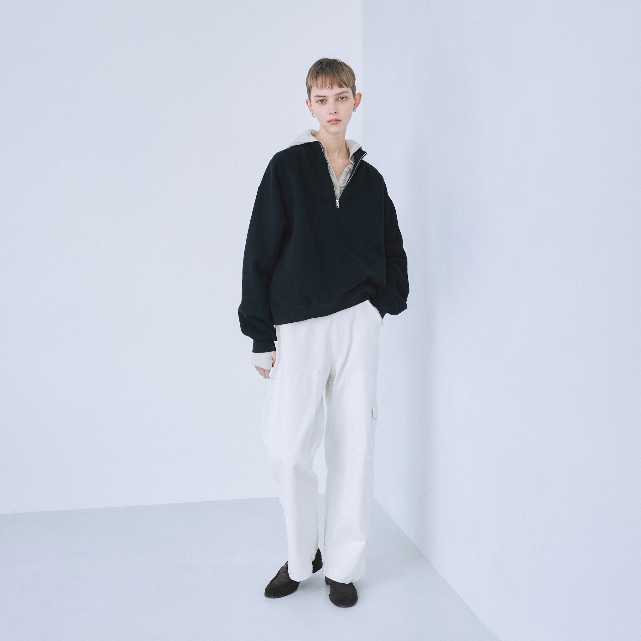 Volume Sweat Stand Collar Pullover