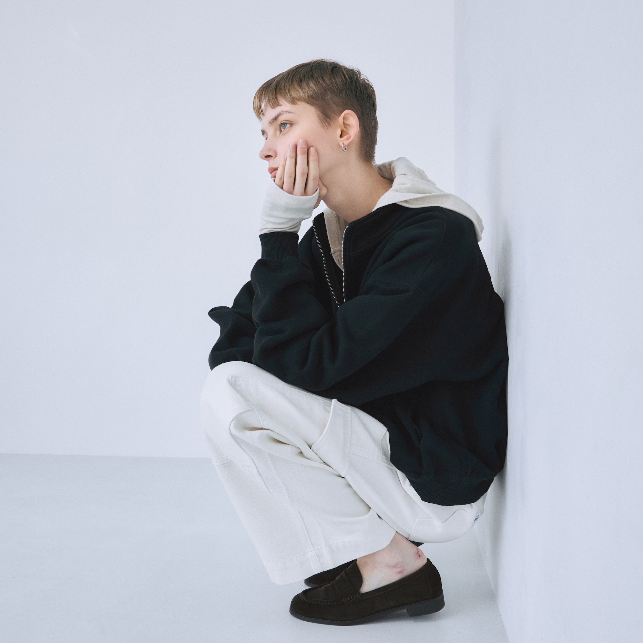 Volume Sweat Stand Collar Pullover